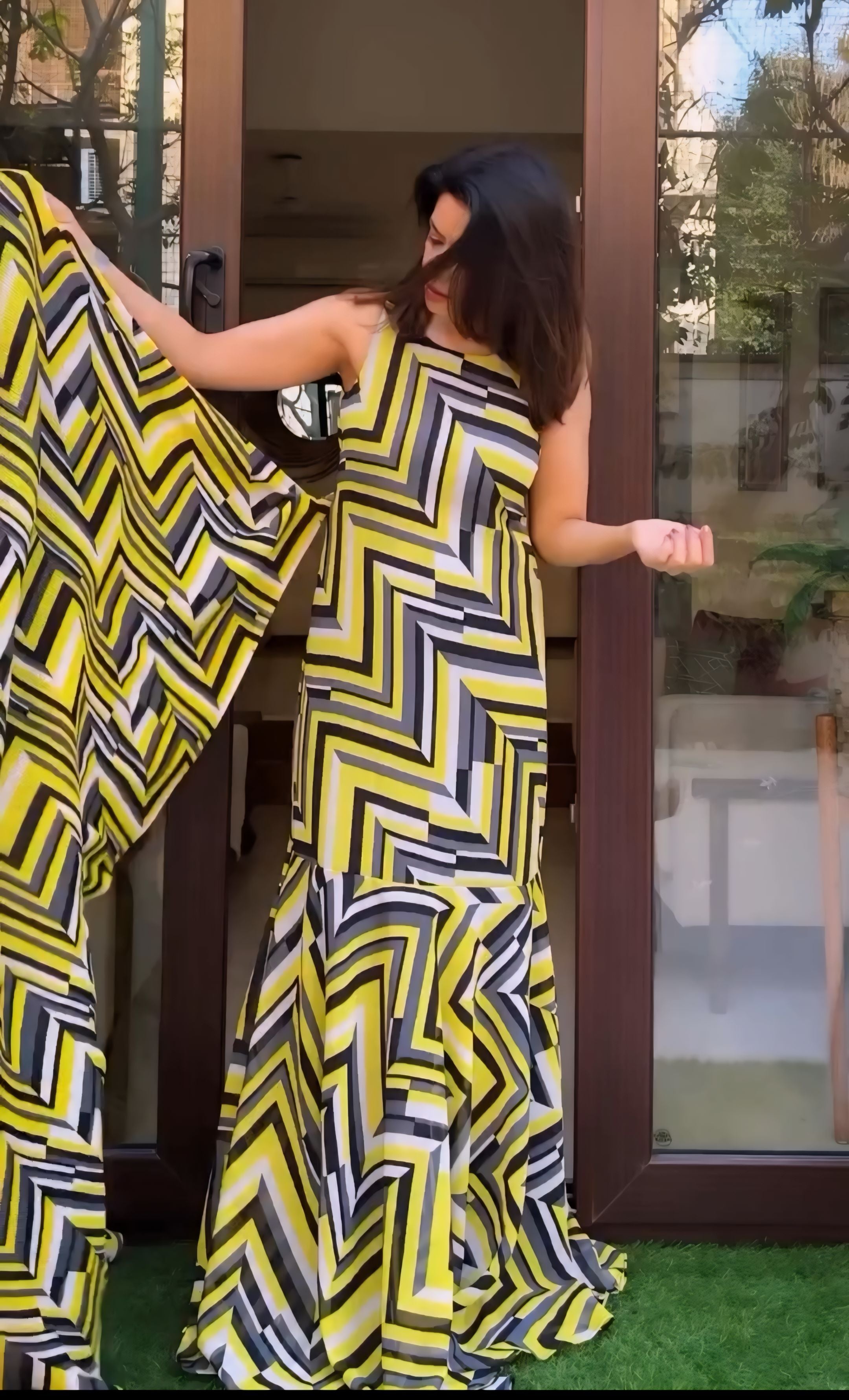 One Minute Ready To Wear Bumblebee Beauty Pure Soft Georgette Silk Saree