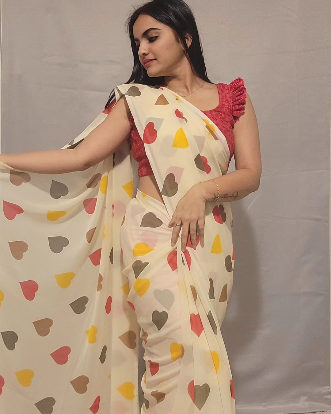 One Minute Ready To PureHeart Drape Pure Soft Georgette Silk Saree