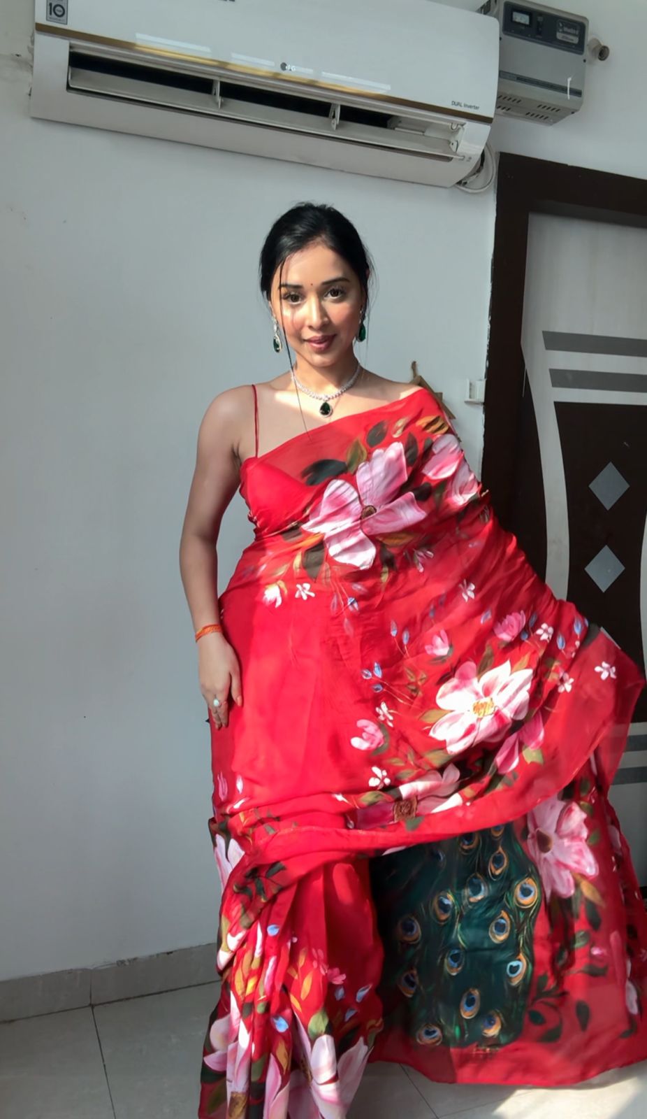 One Minute Ready To Ruby Rose Wrap Pure Soft Georgette Silk Saree