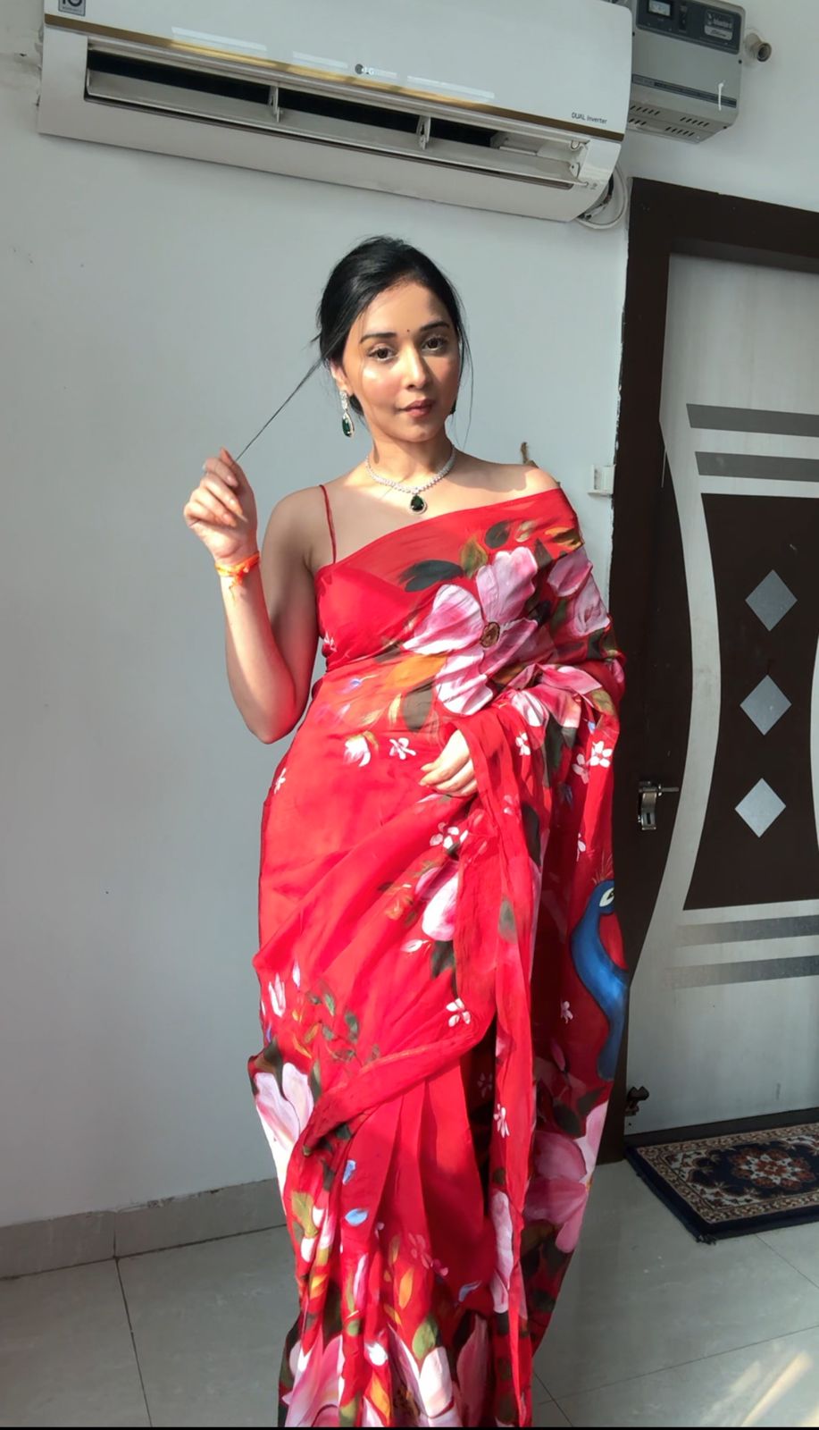 One Minute Ready To Ruby Rose Wrap Pure Soft Georgette Silk Saree