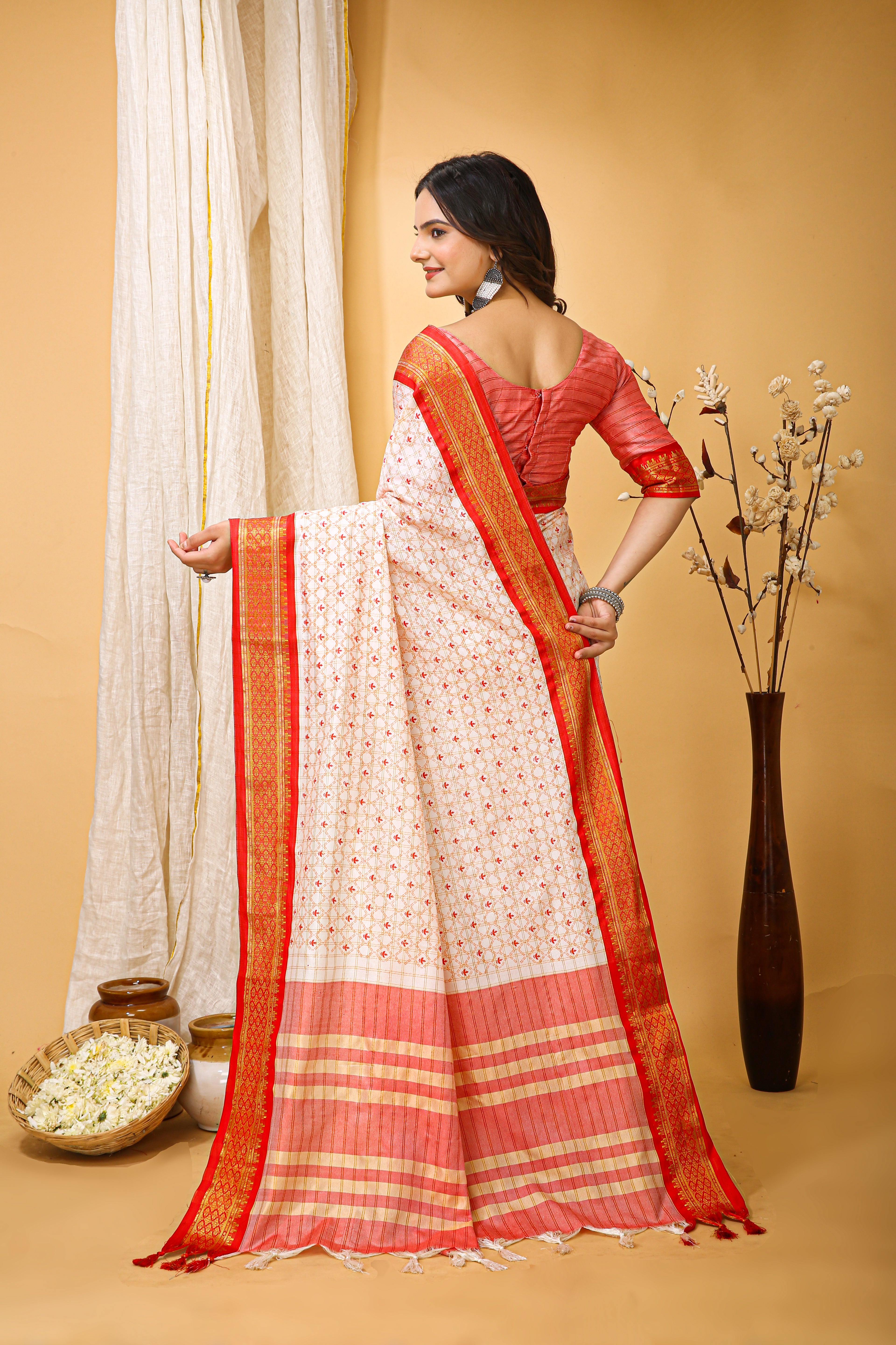 SOFT COTTON SILK CHECKS PRINTED RED BODERED SAREE WITH PURE ZARI WORK & BEAUTIFUL JECARD BORDER UNSTICHED BLOUSE