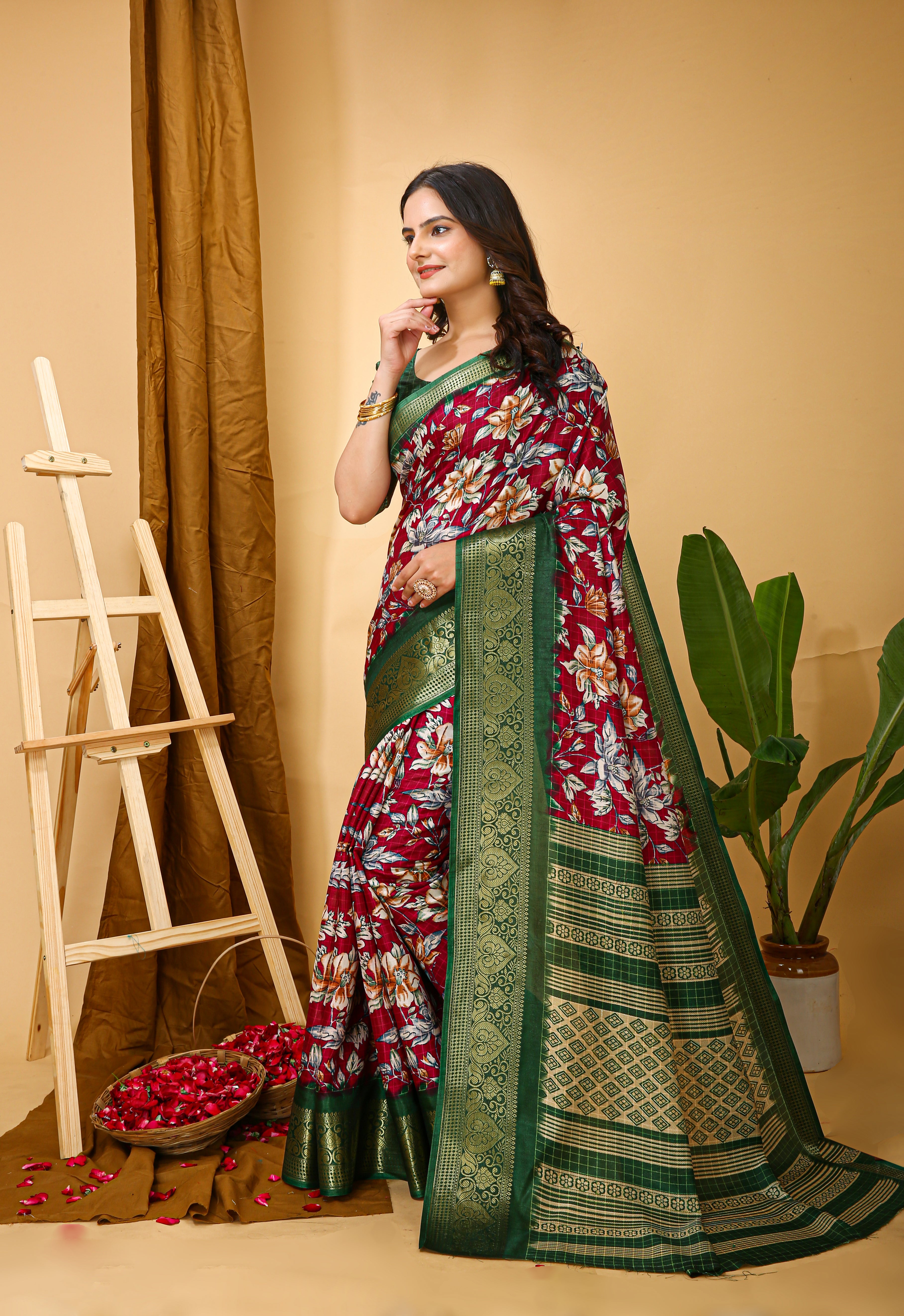 New Enchanting Soft Cotton Green Bordered Red Saree With Unstiched Blouse