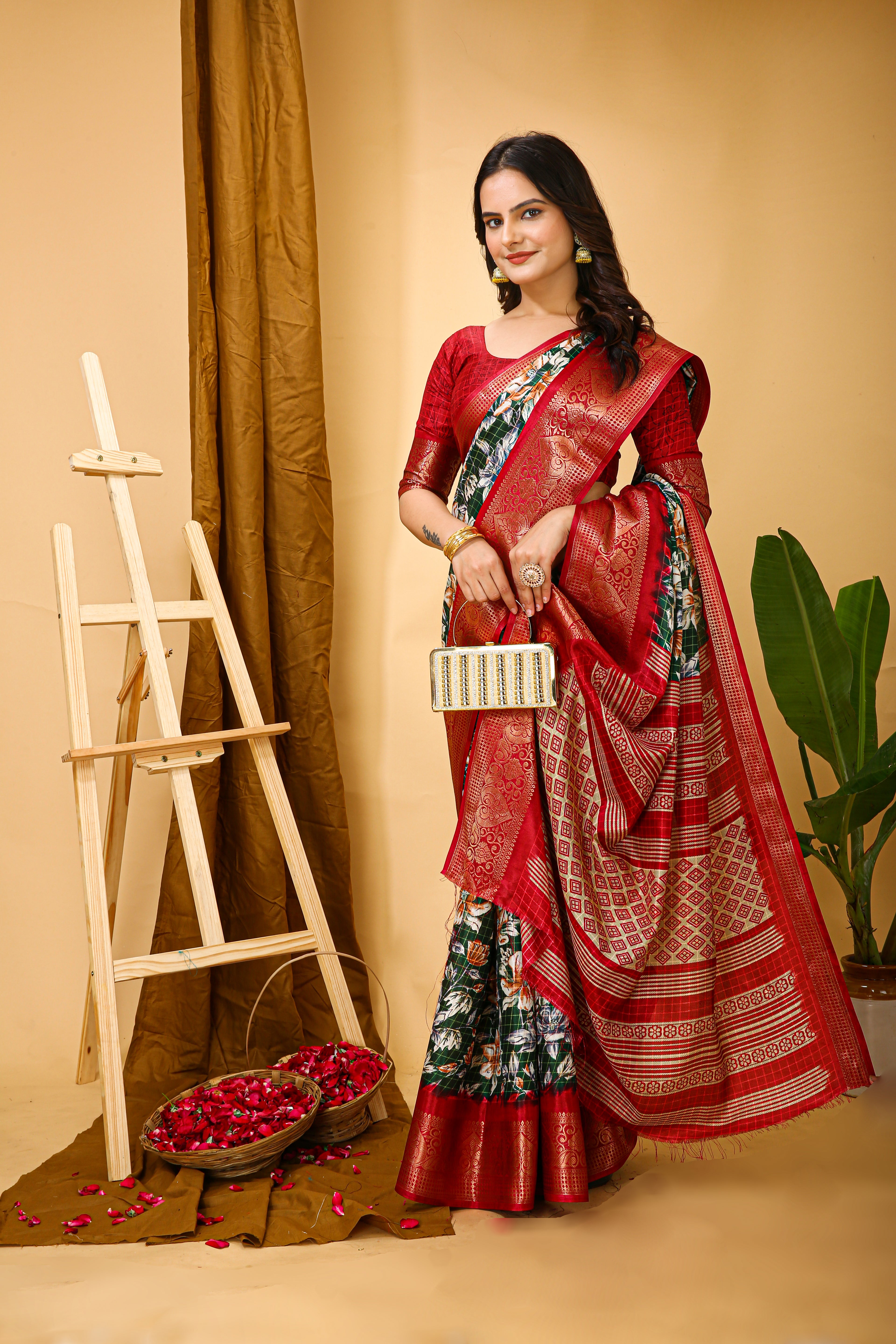 New Enchanting Soft Cotton Red Bodered Green Saree With Unstiched Blouse