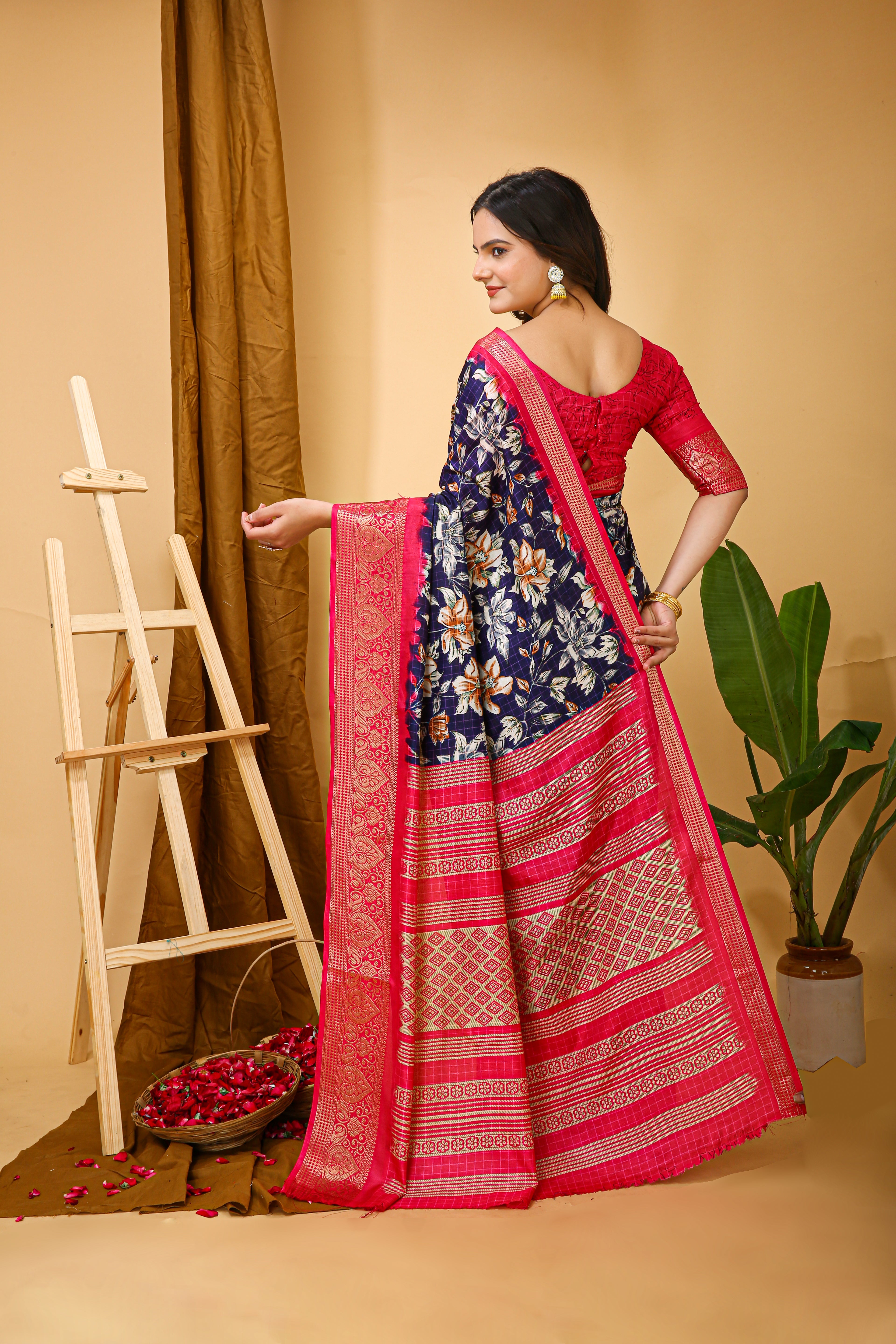 New Enchanting Soft Cotton Pink Bordered Blue Saree With Unstiched Blouse