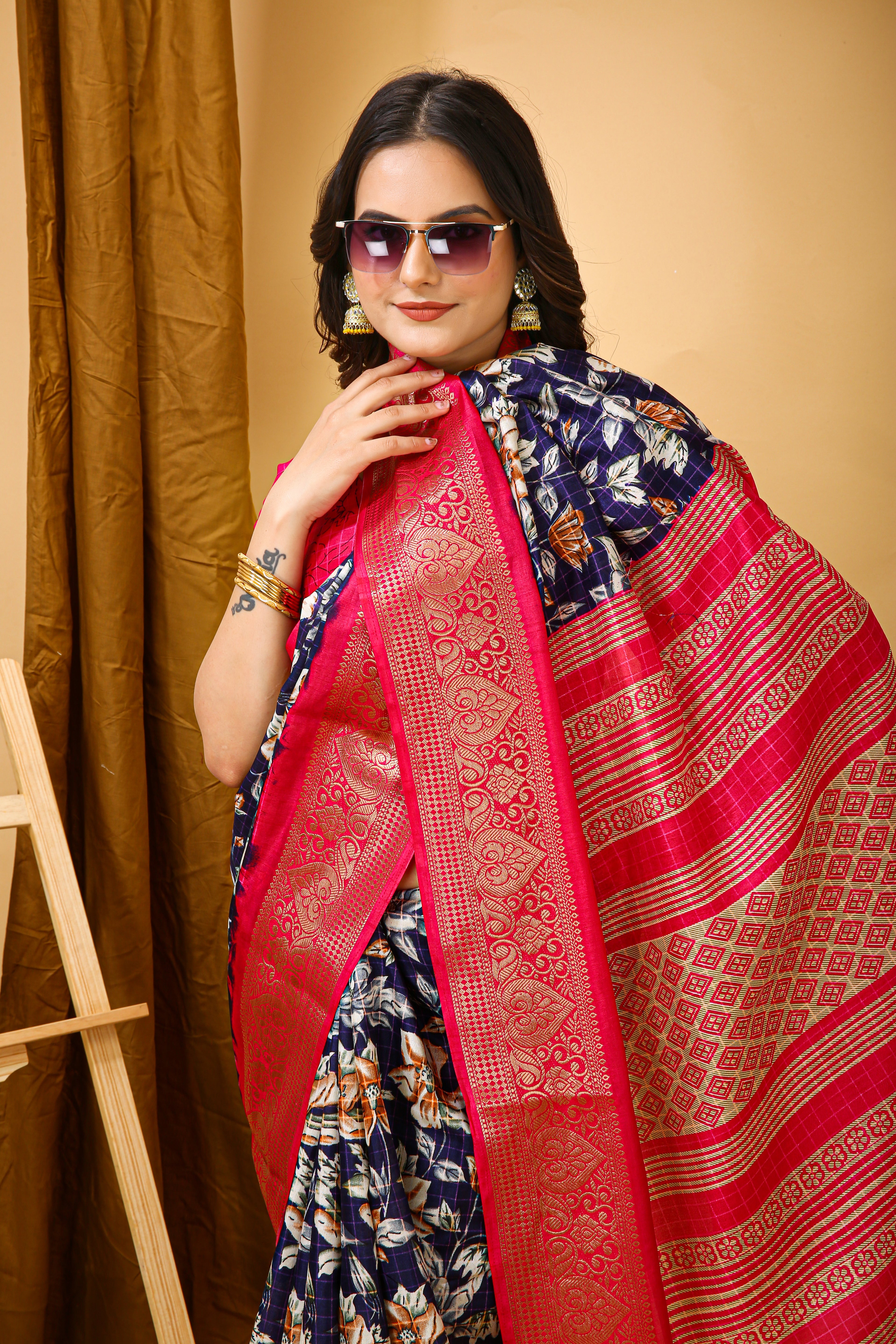 New Enchanting Soft Cotton Pink Bordered Blue Saree With Unstiched Blouse