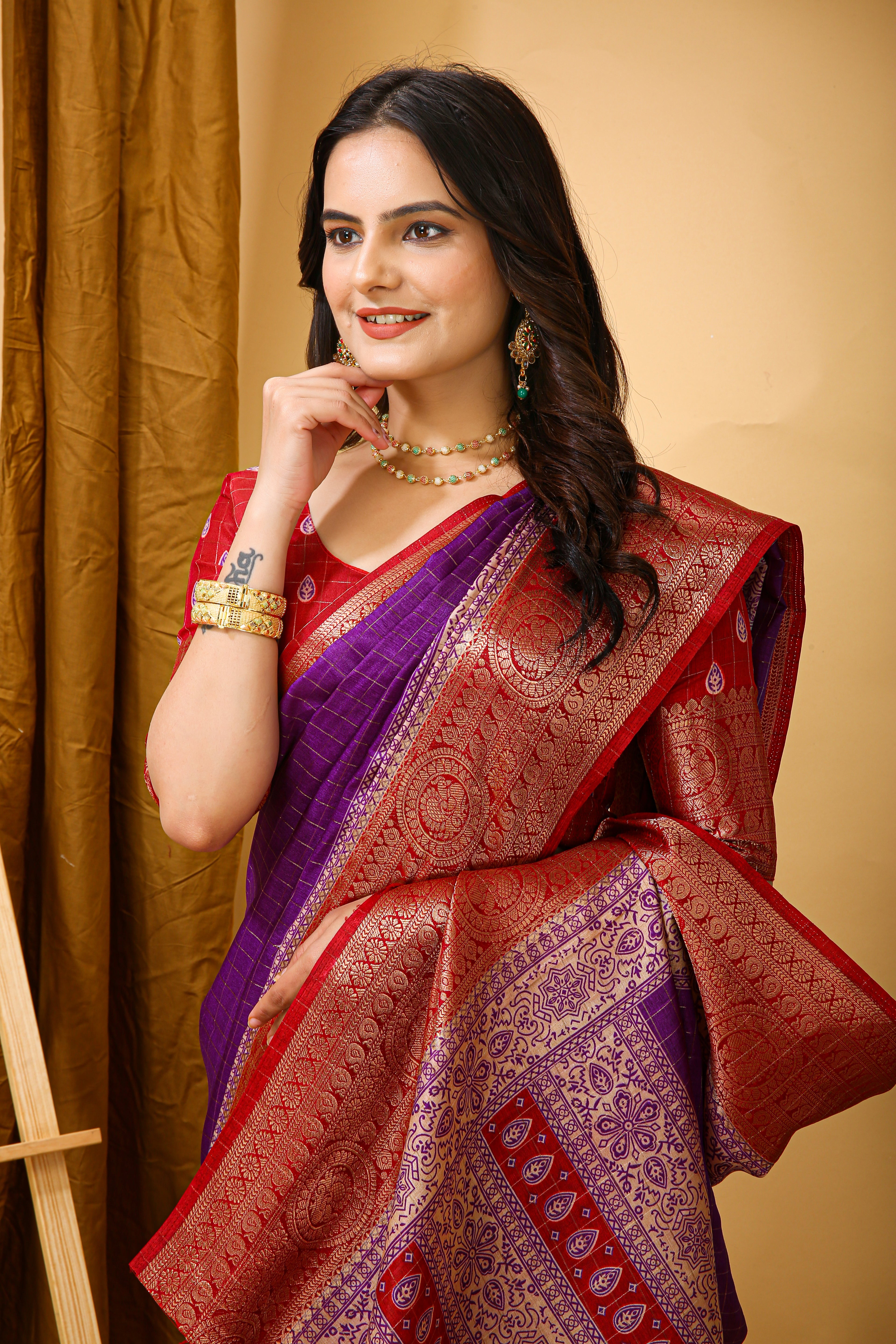 New Enchanting Soft Cotton Checks Printed Violet Saree With Unstiched Blouse