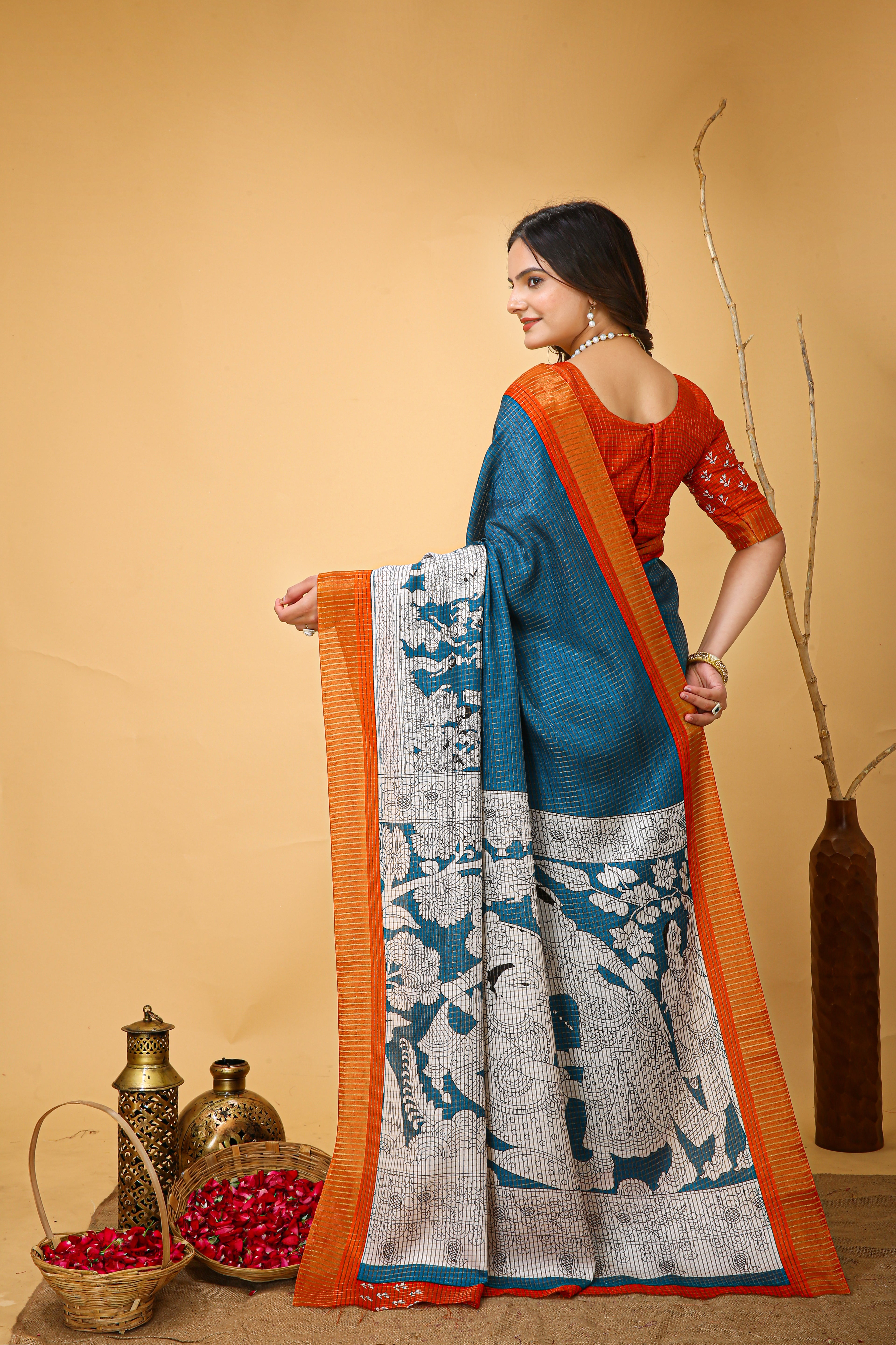 New Fancy Kalamkari Print And Jecard Kanjivaram Zari Border Soft Cotton Greyish Blue Saree With Unstiched Blouse