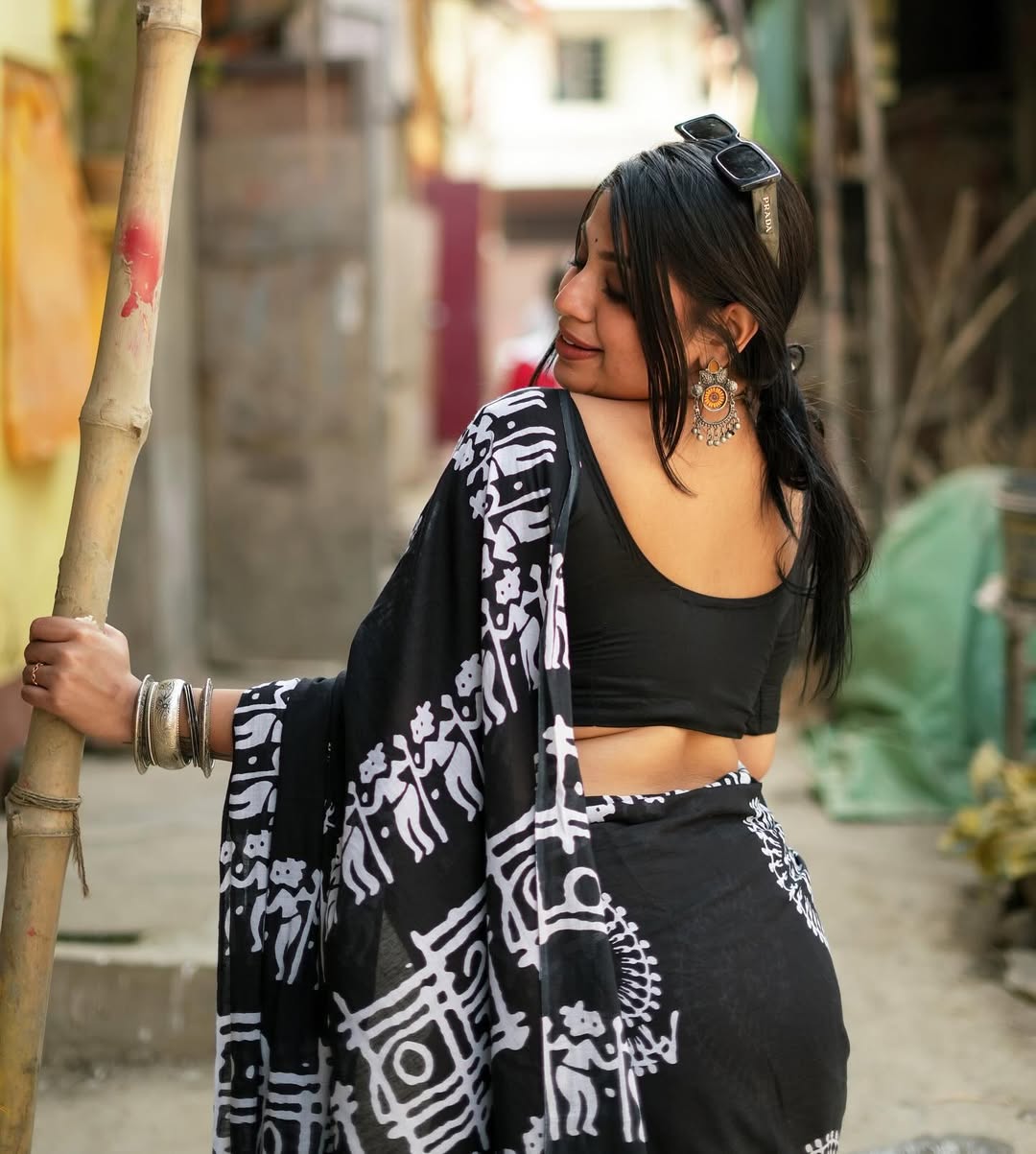 New One Minute Ready To Wear Black Pure Soft Linen Silk Saree With White Unstiched Blouse Piece