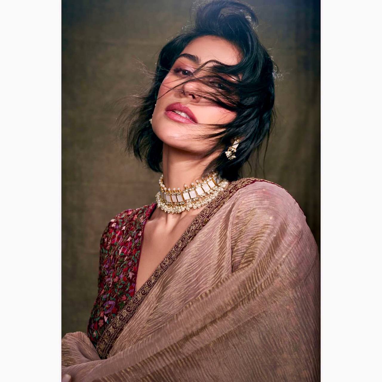 New Designer Soft Twil Banarasi Crush Saree With Sequence And Dori  Embroidery Work Lace Border With Banglori Silk Unstiched Blouse Piece