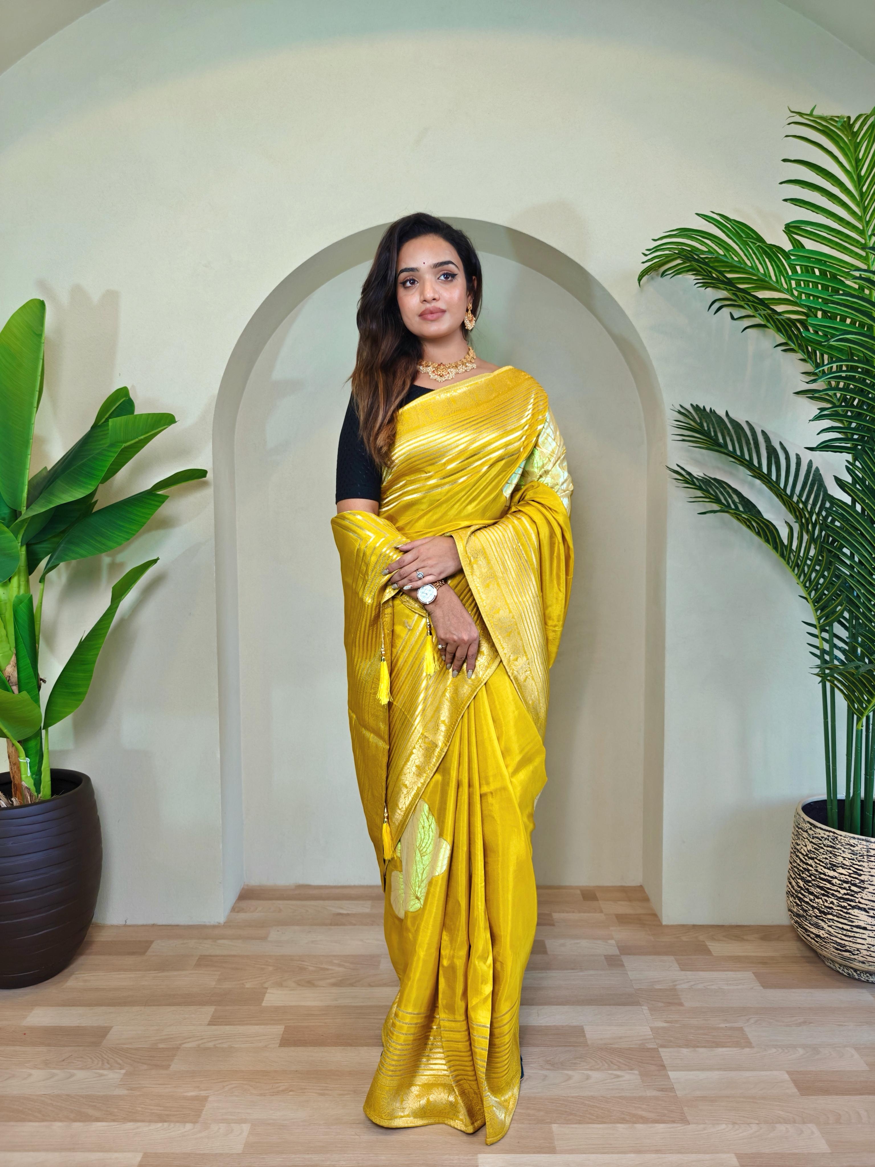 New Designer Munga Silk Saree With Zari Woven 3D Flower Design Along With Unstiched Blouse Piece - Yellow