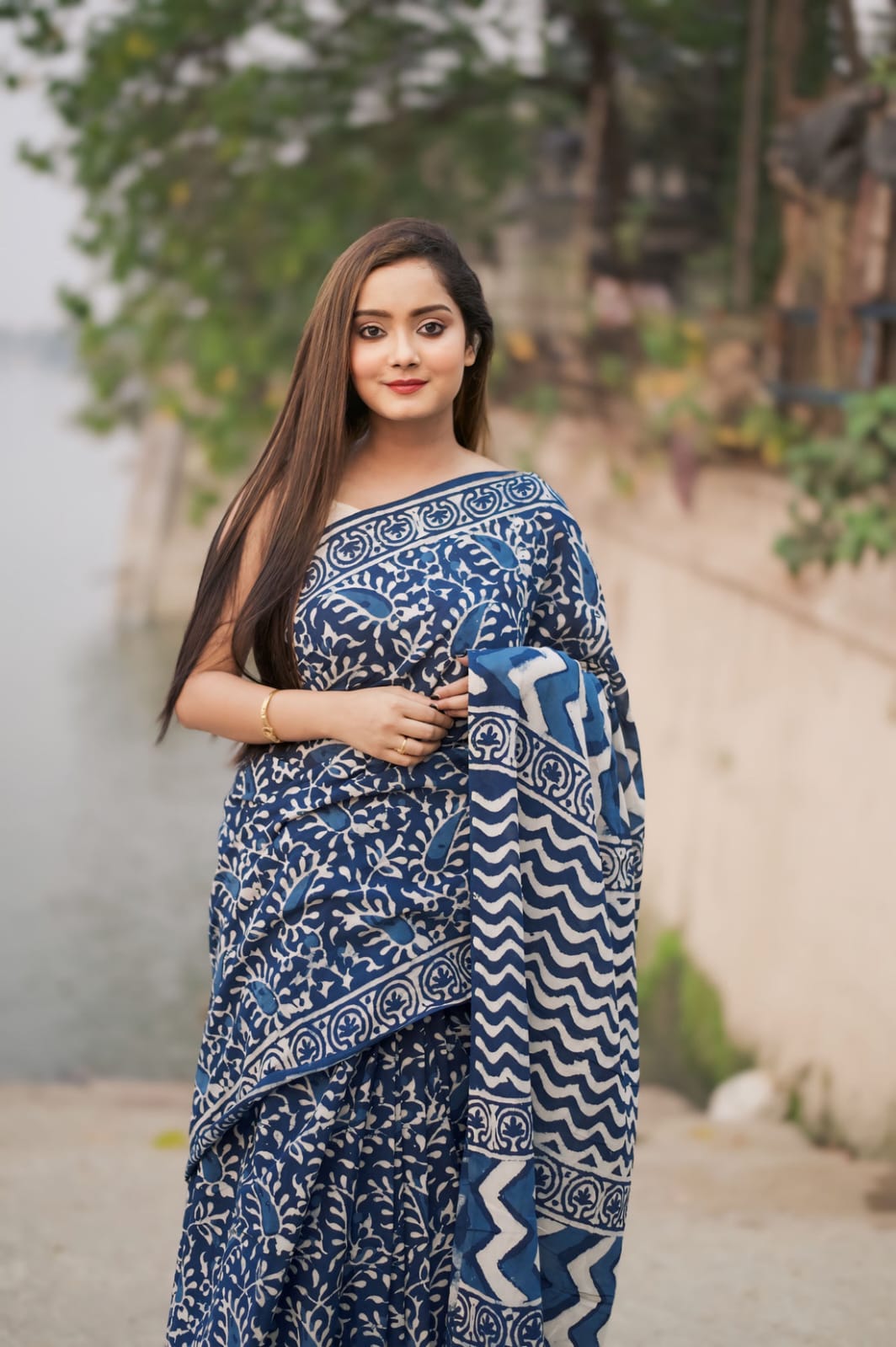 New One Minute Ready To Wear Dark Blue Pure Soft Linen Silk Saree With White Unstiched Blouse Piece