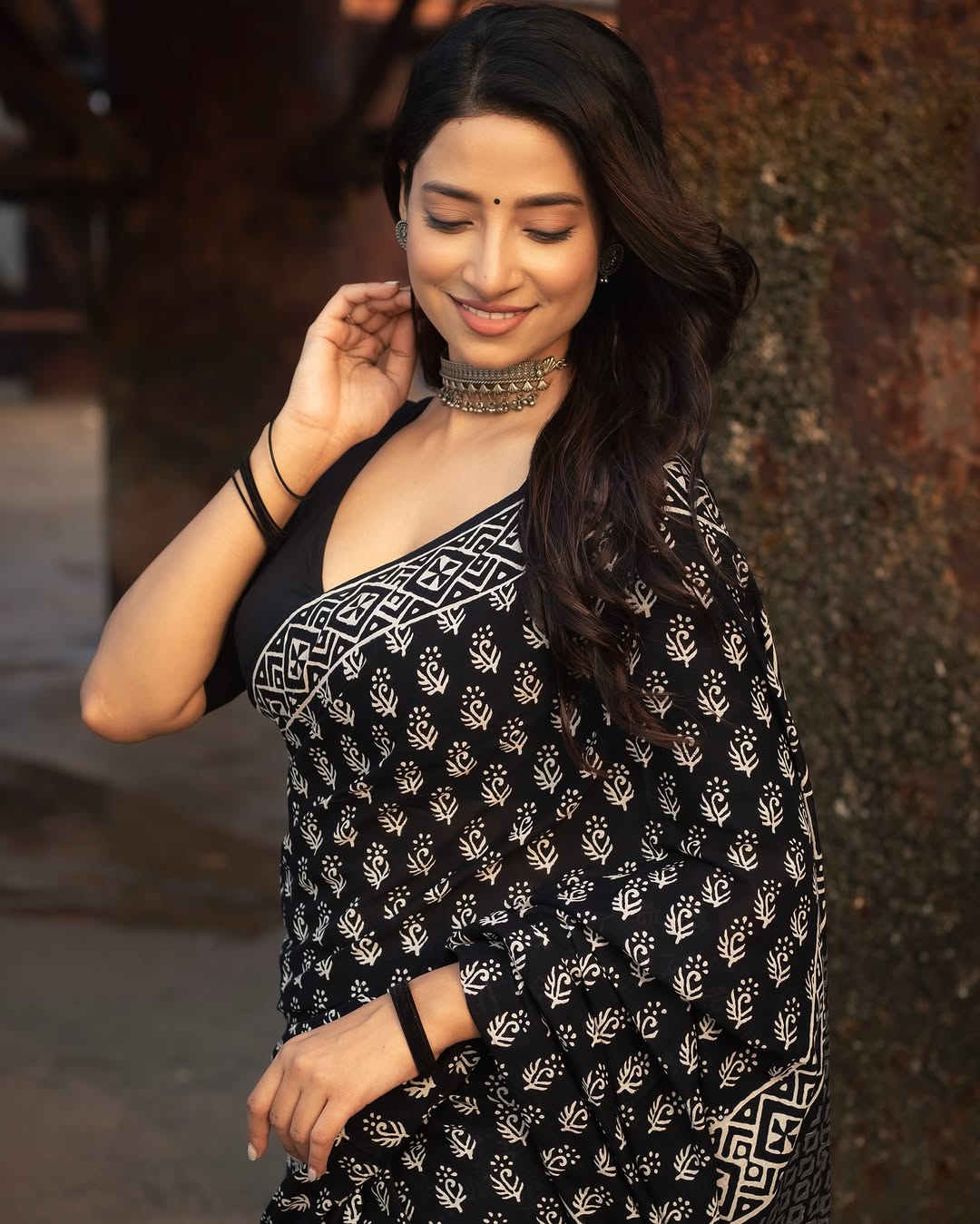 New One Minute Ready To Wear Pure Soft Linen Silk Digital Printed Saree With Same Model Bouse Piece