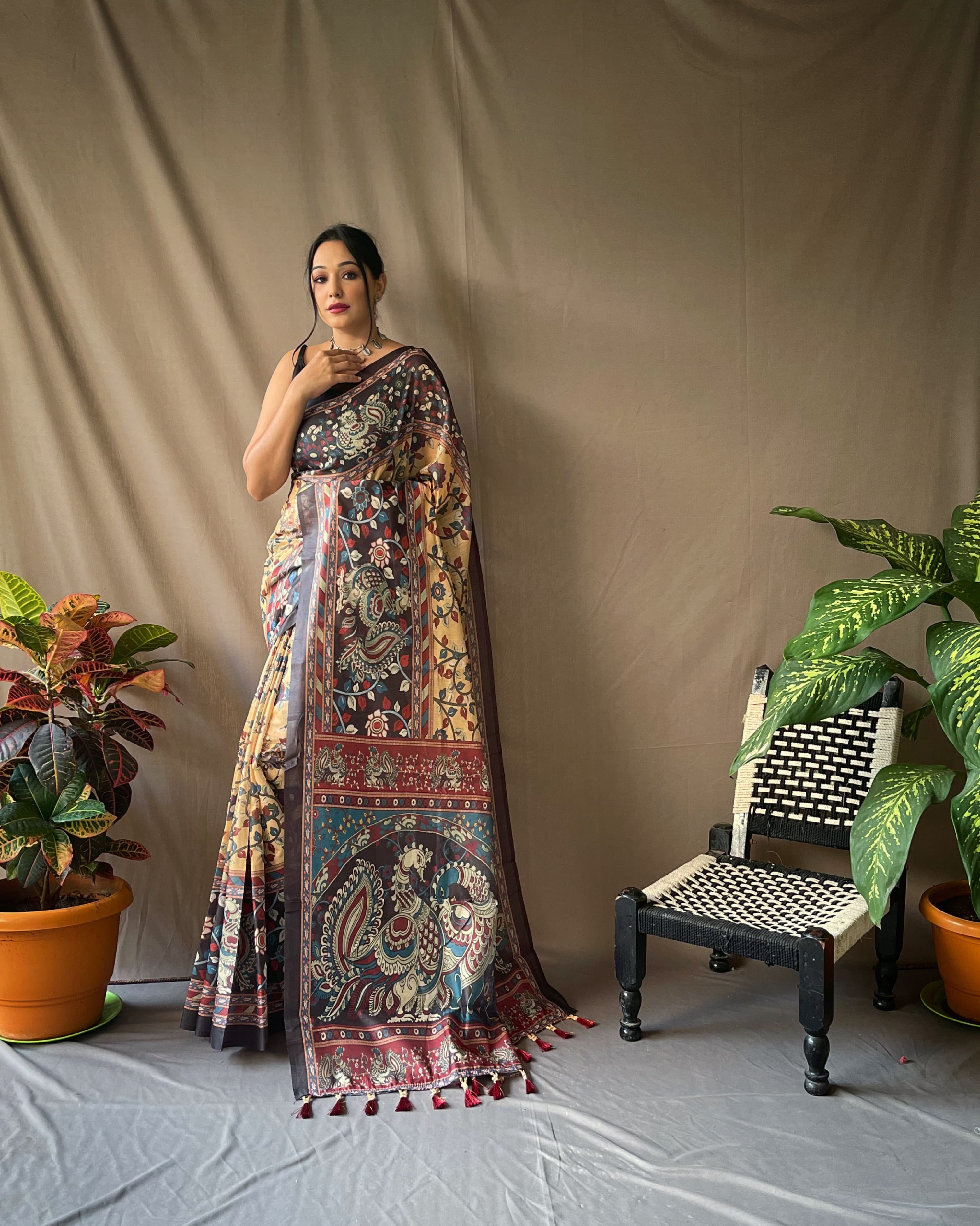 NEW DESIGNER PURE COTTON SAREE WITH  KALAMKARI PRINTS AND CONTRAST PALLU WITH TASSELS ATTACHED AND CONTRAST BLOUSE PIECE - YELLOW