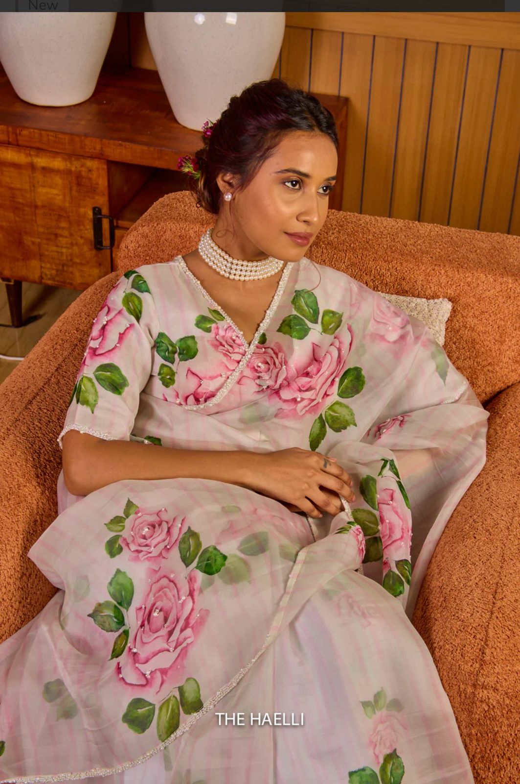 New Designer Floral Hand Worked Tebby Slik Saree With Floral Printed Pearl Hand-Worked Sleeveless Stiched Blouse