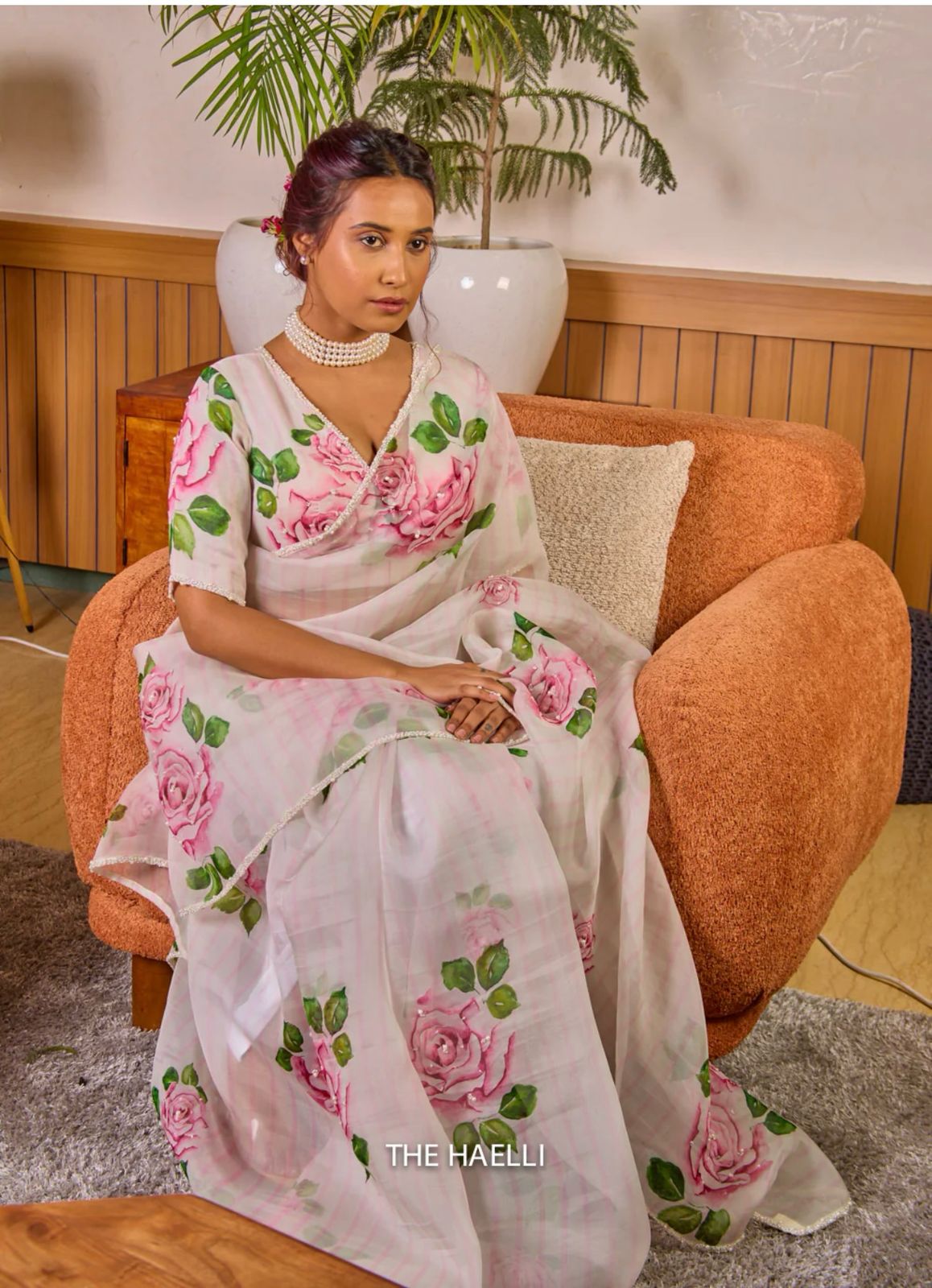 New Designer Floral Hand Worked Tebby Slik Saree With Floral Printed Pearl Hand-Worked Sleeveless Stiched Blouse