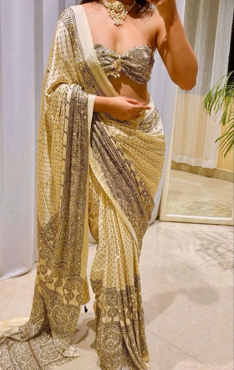 Ivory Gajji Silk Heavy Mirror Work Saree With Printed Border & Pallu With Matching Blouse Piece