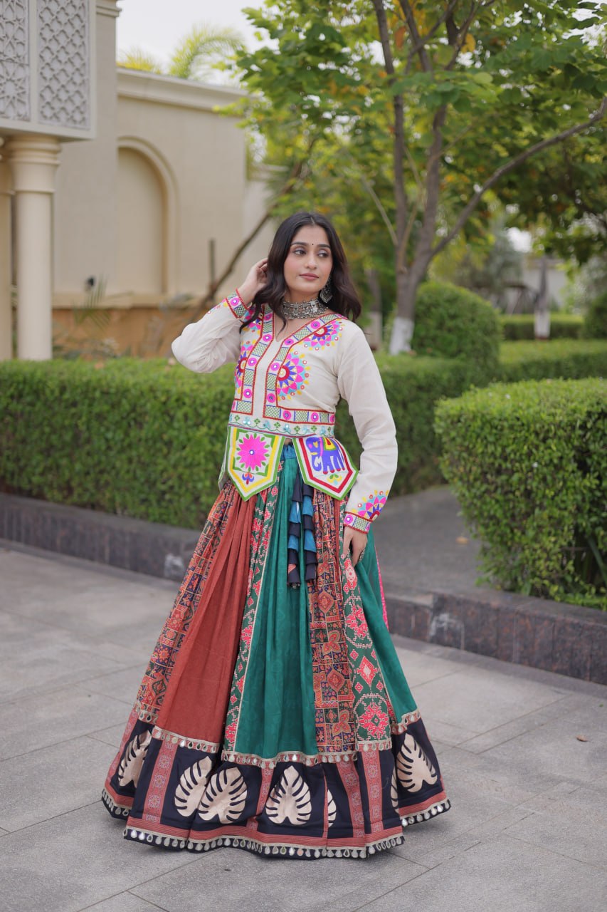 Multicolor Cotton Printed Kutchi Gamthi Mirror Work Lehenga Set ✨