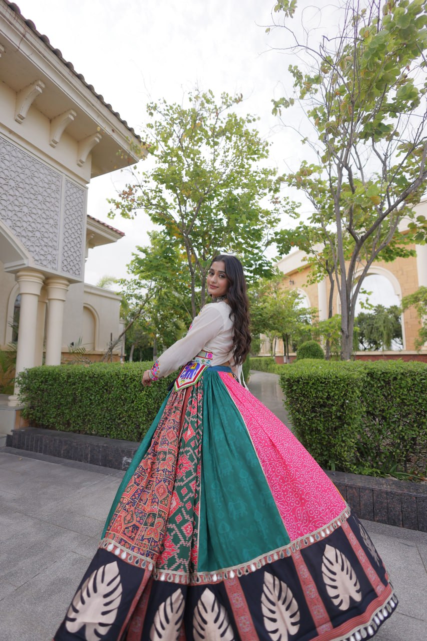 Multicolor Cotton Printed Kutchi Gamthi Mirror Work Lehenga Set ✨