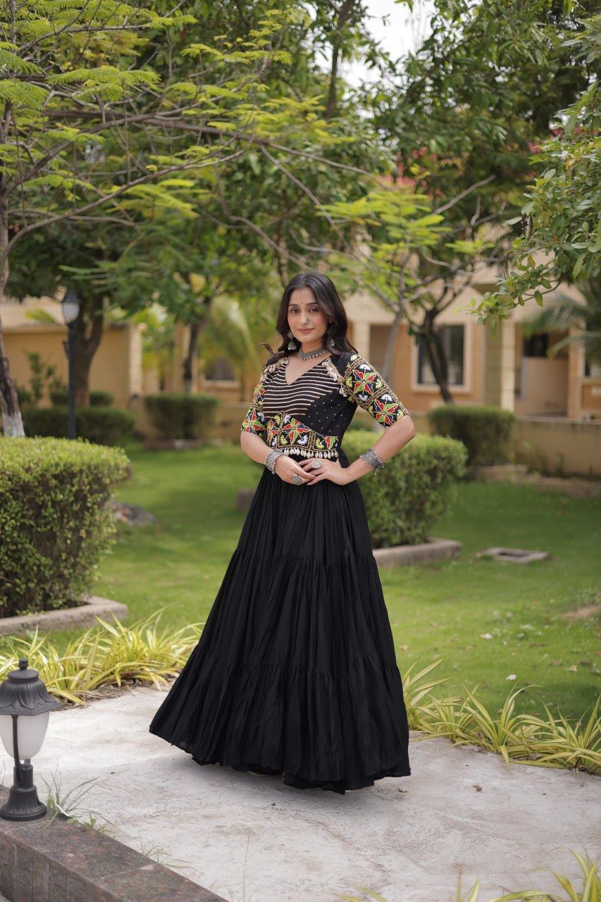 Rangrez Black Rayon Kutchi Gamthi Embroidered Navratri Gown