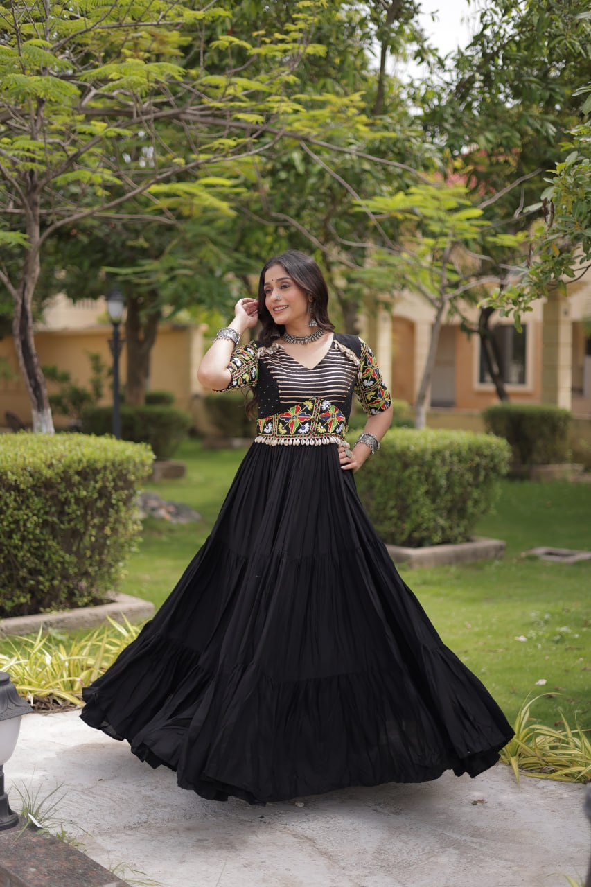Rangrez Black Rayon Kutchi Gamthi Embroidered Navratri Gown