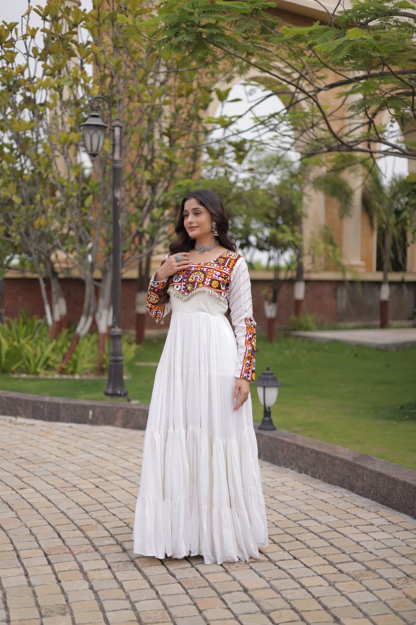 Rangrez White Rayon Gamthi Embroidered Navratri Gown