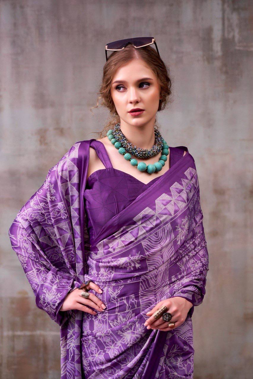 Royal Purple Model Silk Saree With Elegant Digital Print & Traditional Motifs With Printed Blouse Piece
