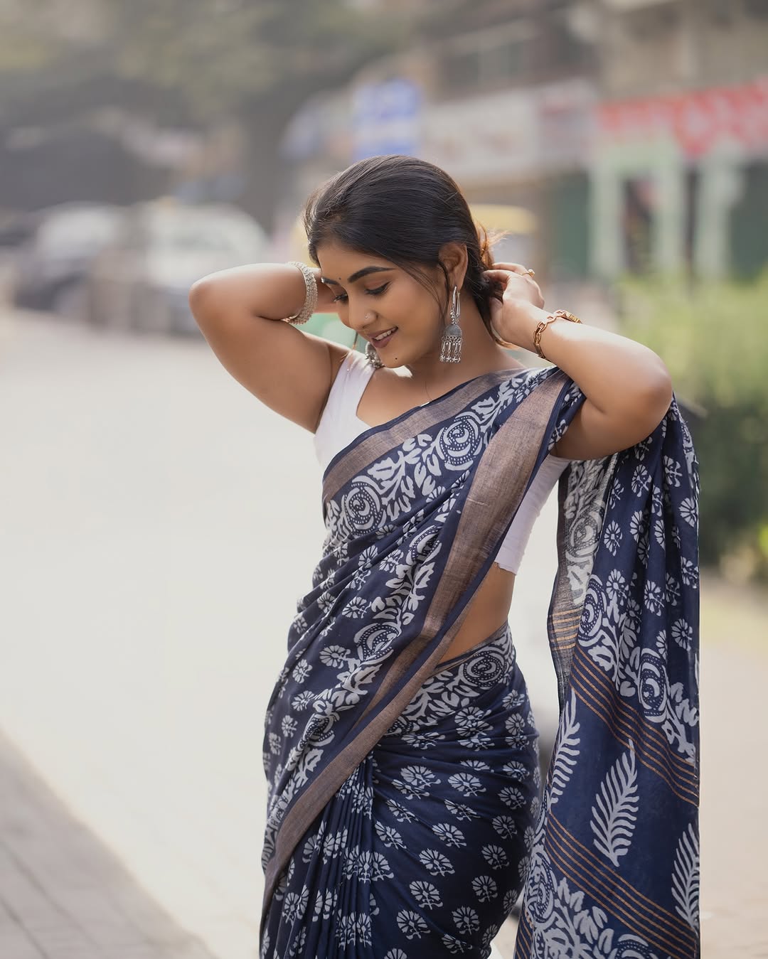 New One Minute Ready To Wear Dark Blue Pure Soft Linen Silk Saree With White Unstiched Blouse Piece