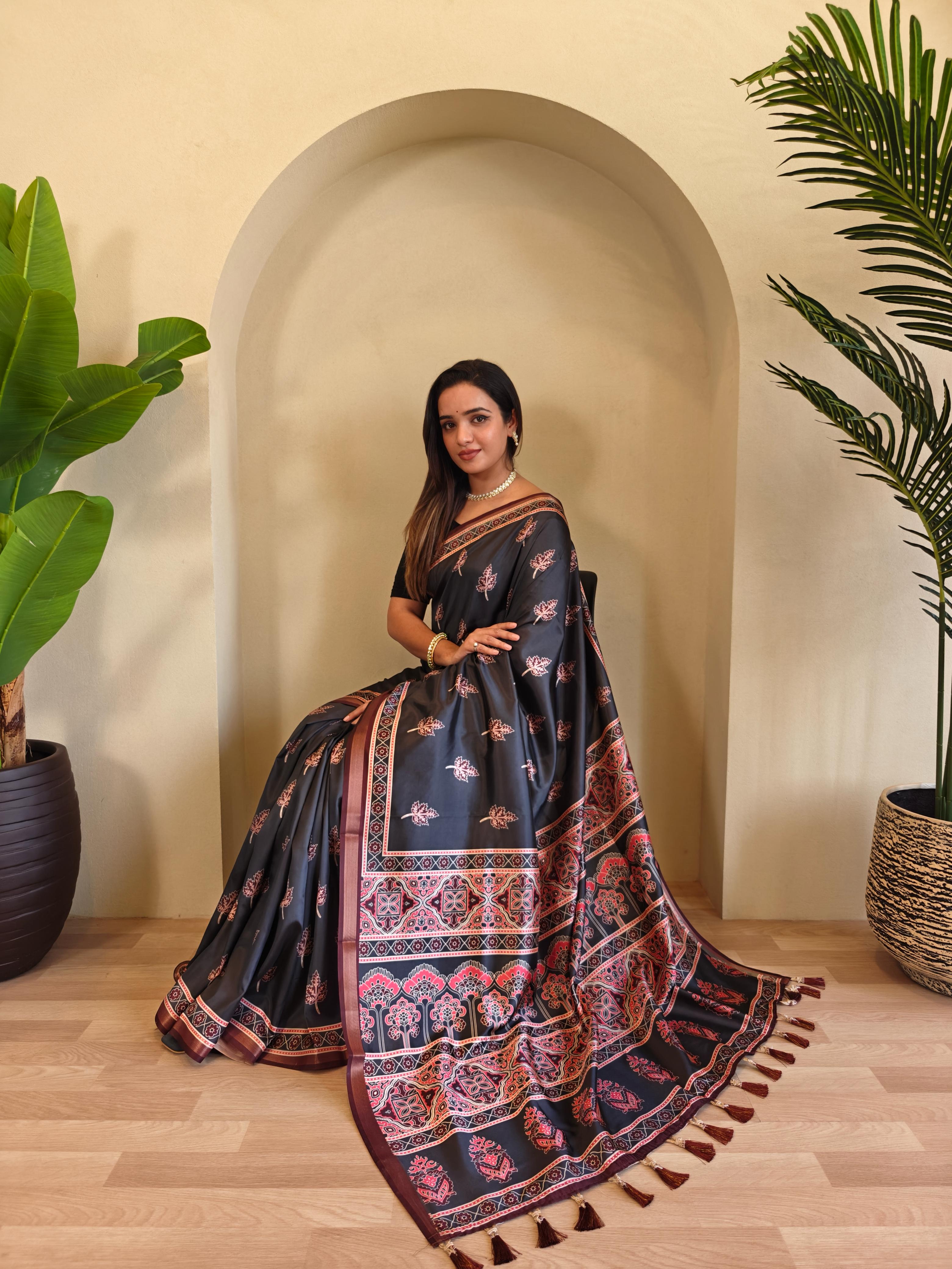 New Designer Pure Dola Viscose Black Saree With Premium Viscose Zari Patta With Unstiched Blouse Piece