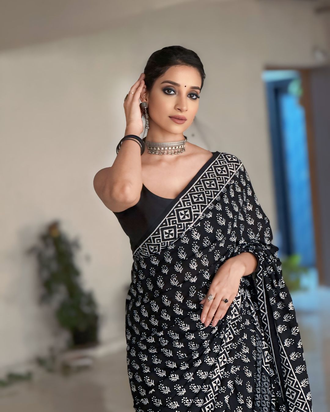 New One Minute Ready To Wear Pure Soft Linen Silk Black Saree With Unstiched Blouse