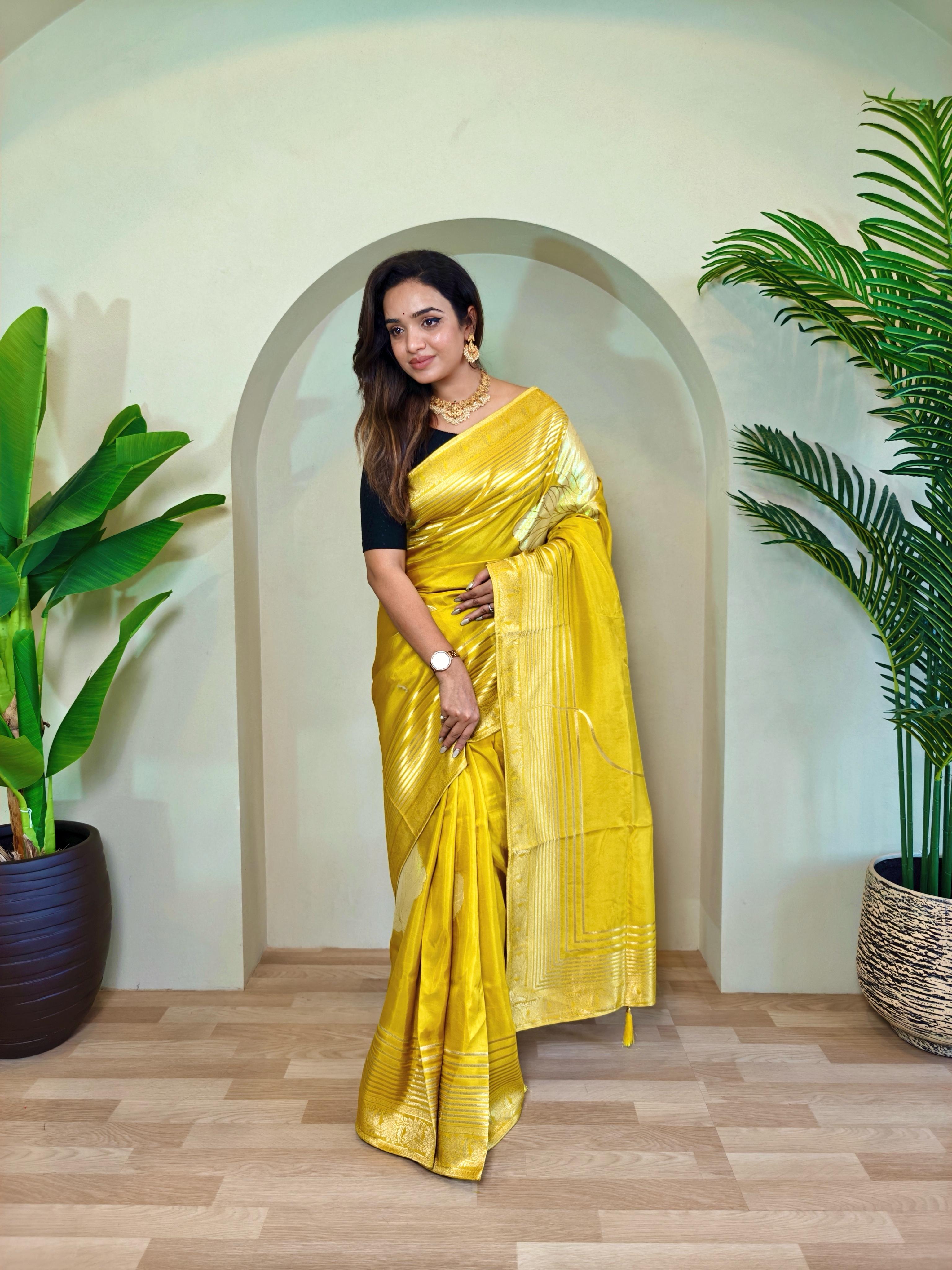 New Designer Munga Silk Saree With Zari Woven 3D Flower Design Along With Unstiched Blouse Piece - Yellow