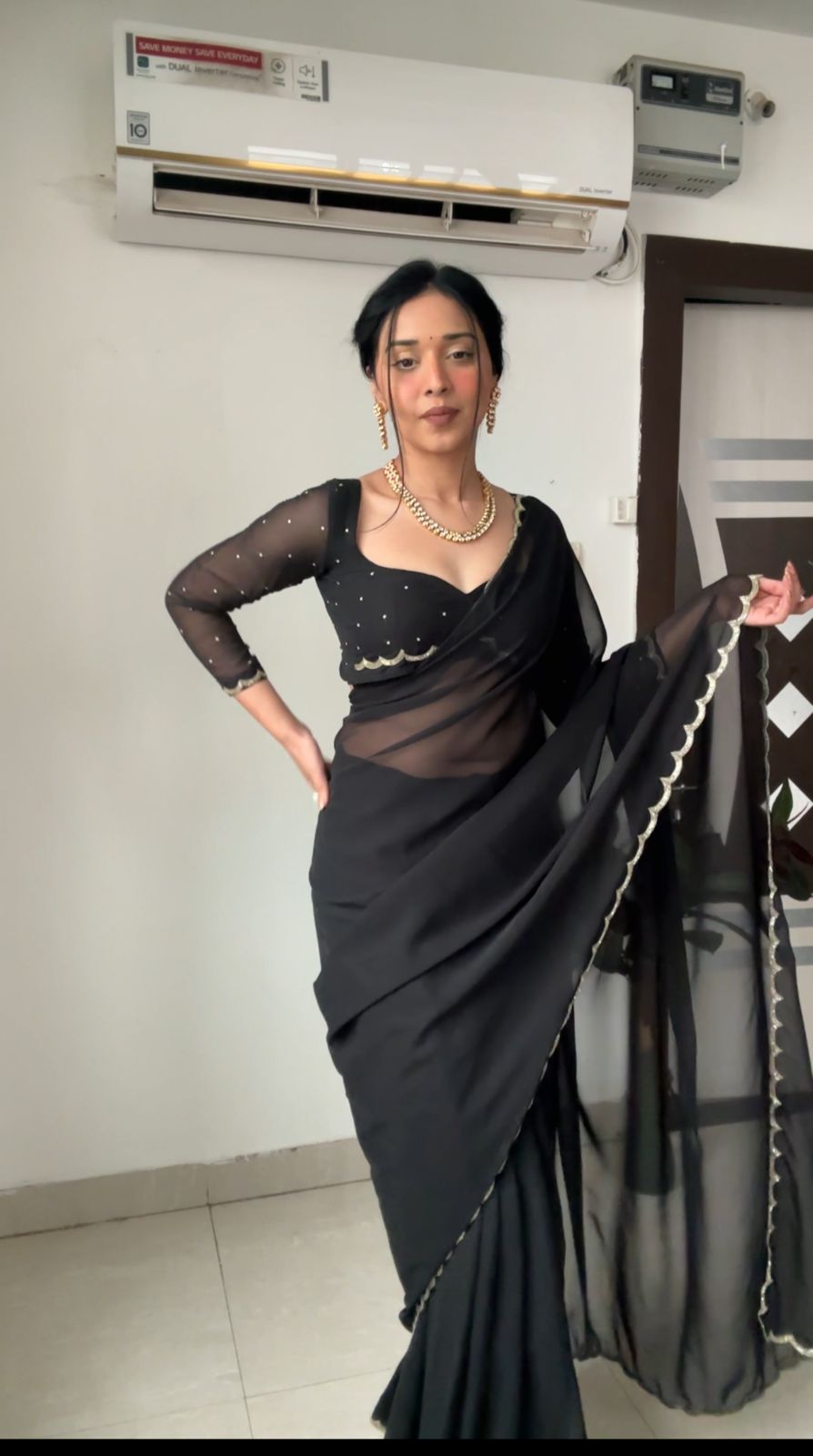 One Minute Ready To Elegant Ebony Pure Soft Georgette Silk Saree