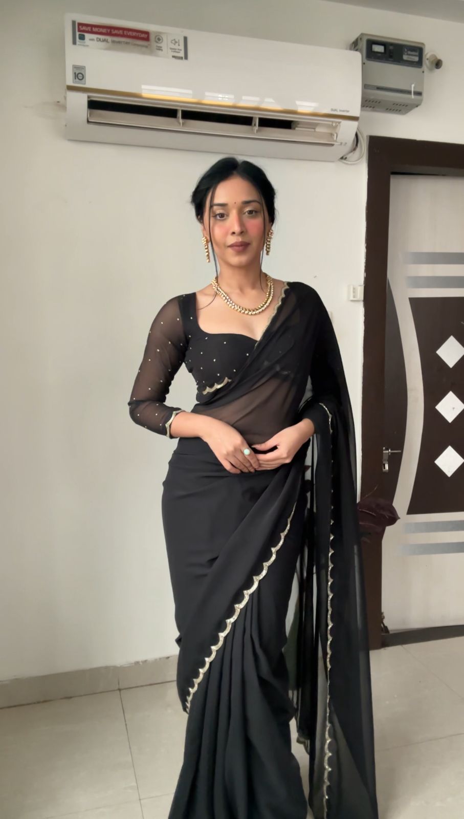 One Minute Ready To Elegant Ebony Pure Soft Georgette Silk Saree