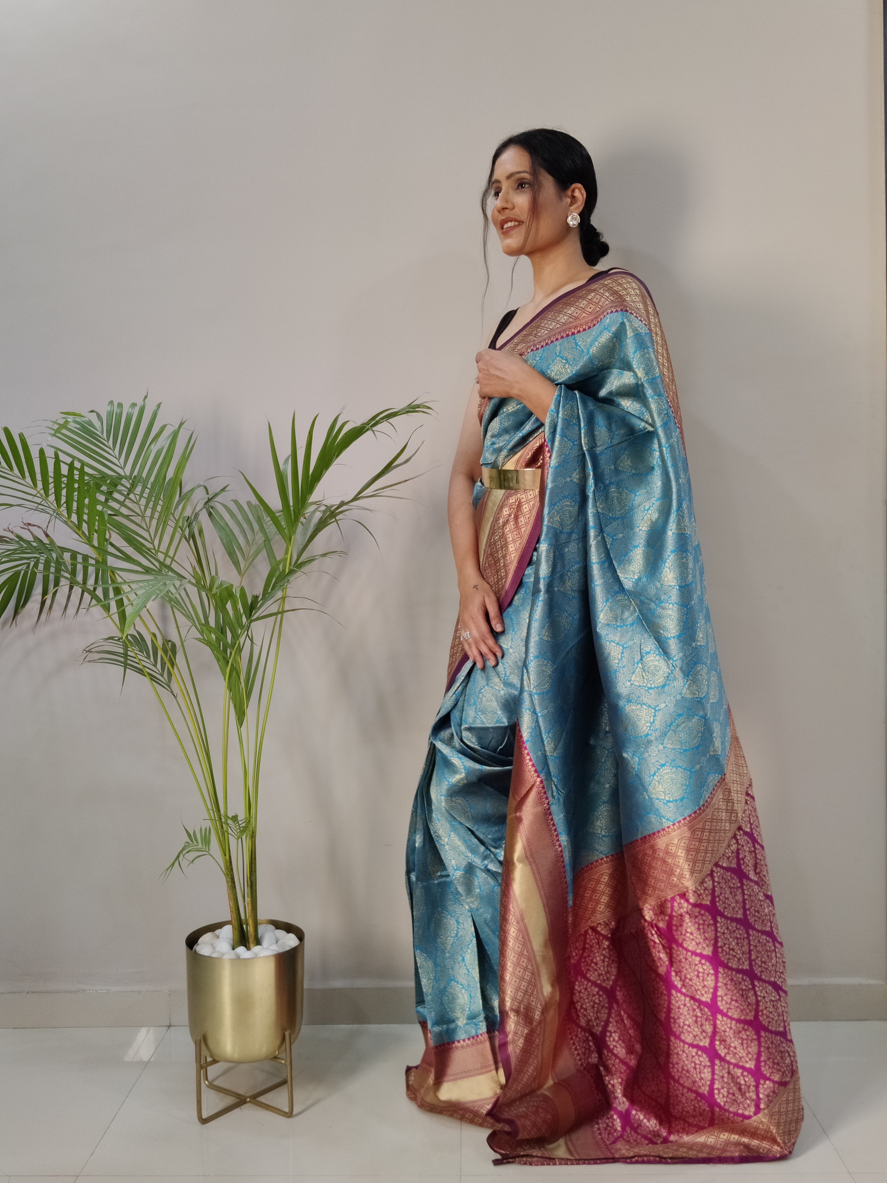 One Minute Ready to Wear New Trendy Look Woven Design Silk Rama Saree Divashree