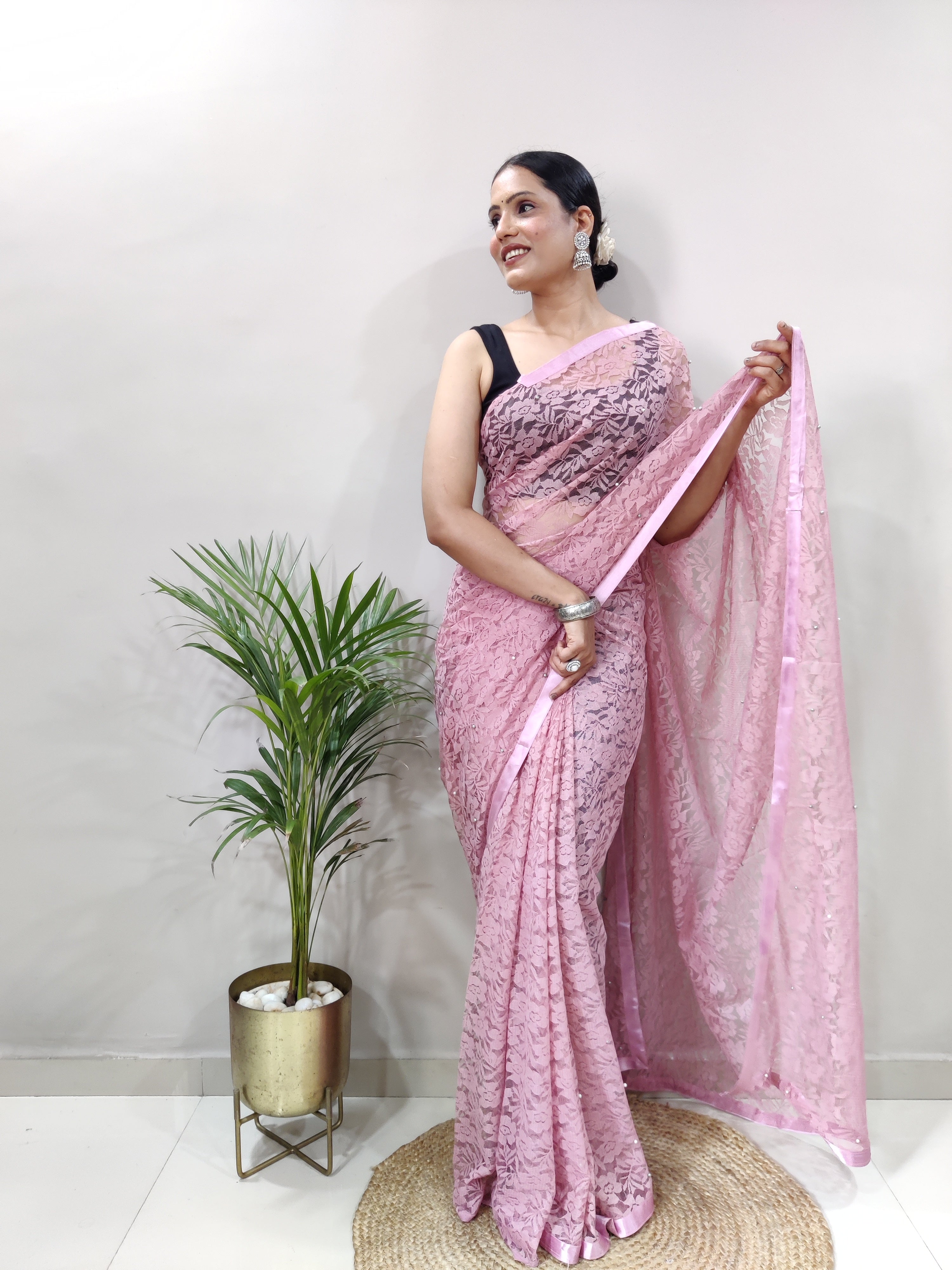 Fancy Brasso Floral Oriental Pink Saree Divashree