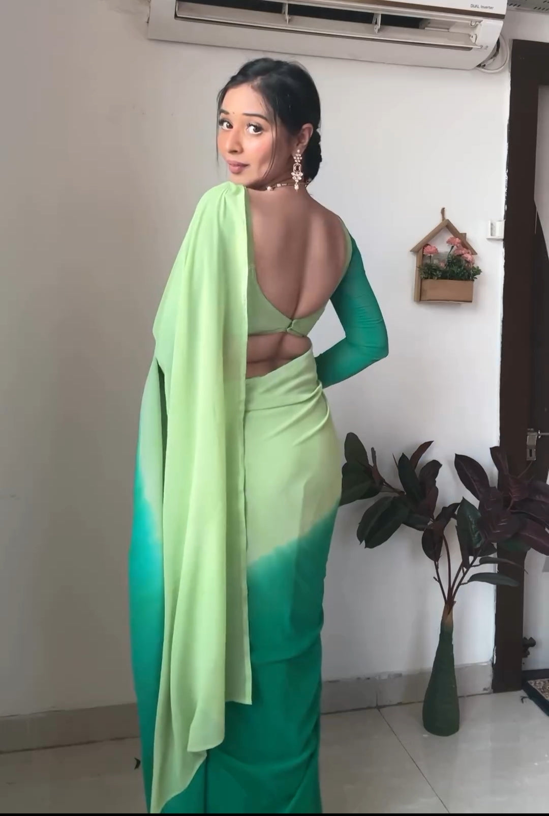 One Minute Ready To  Emerald Elegance Pure Soft Georgette Silk Saree