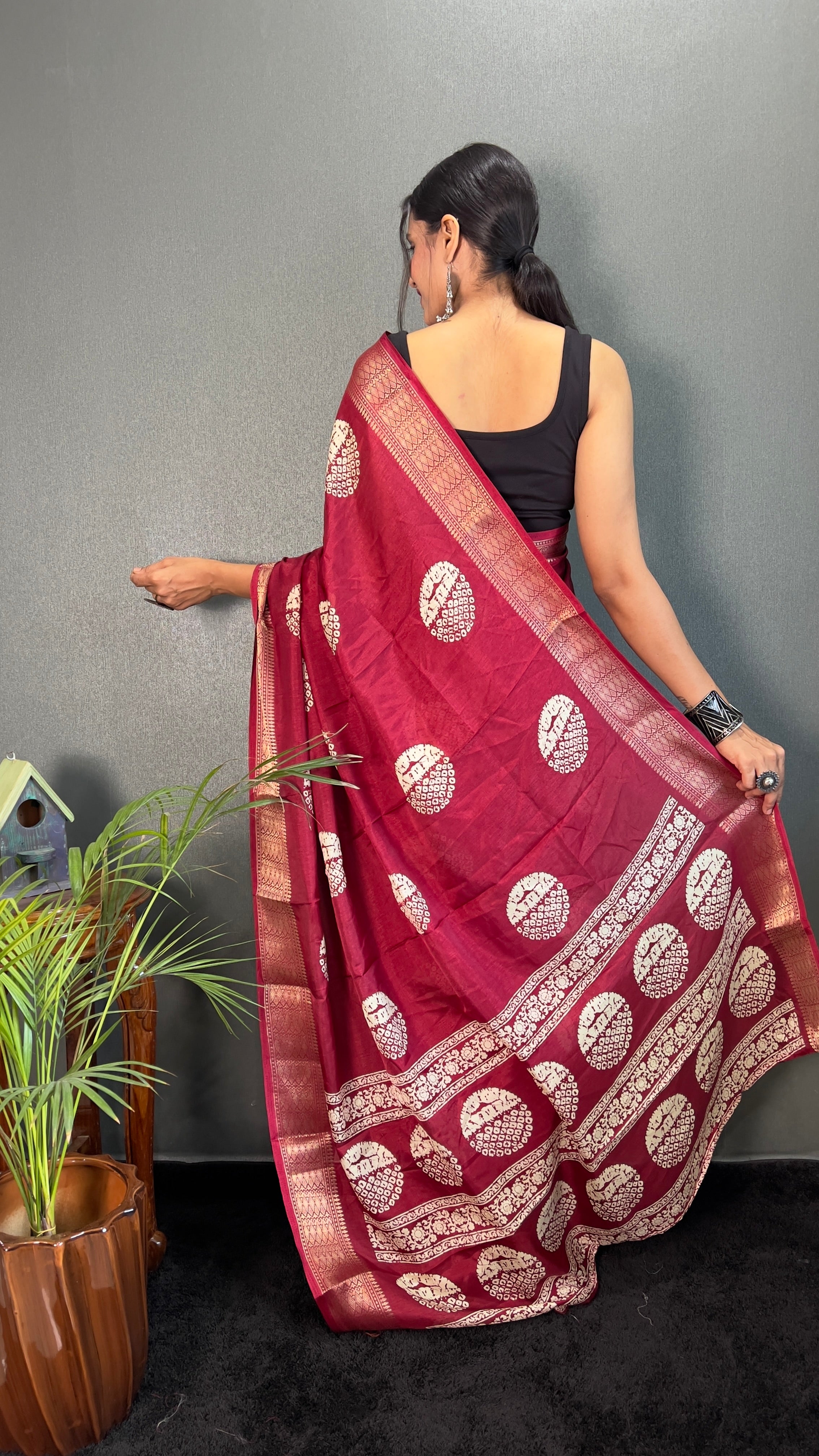 Gola Cotton One Minute Ready To Wear Red Saree With Unstiched Blouse