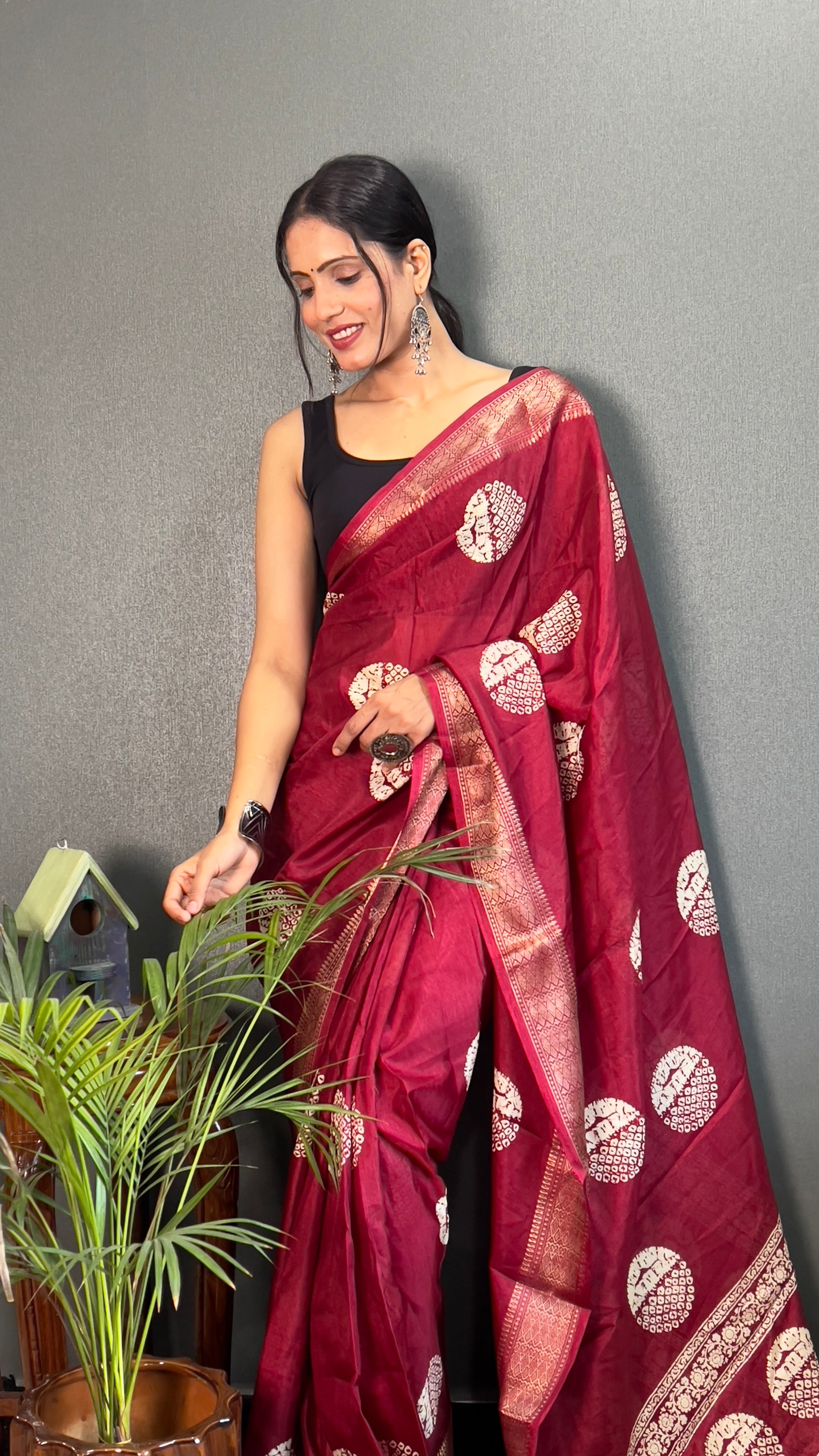 Gola Cotton One Minute Ready To Wear Red Saree With Unstiched Blouse