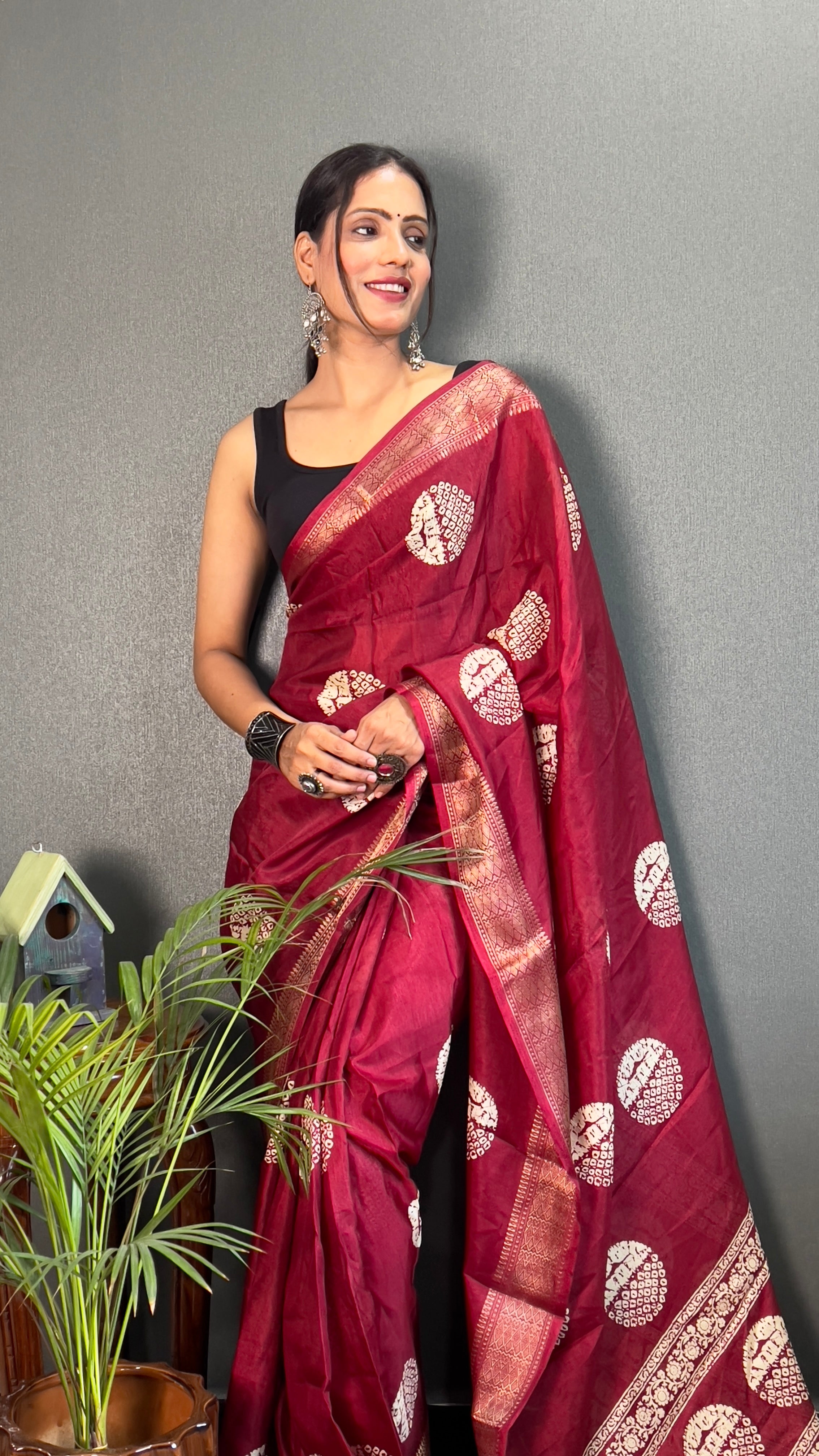 Gola Cotton One Minute Ready To Wear Red Saree With Unstiched Blouse