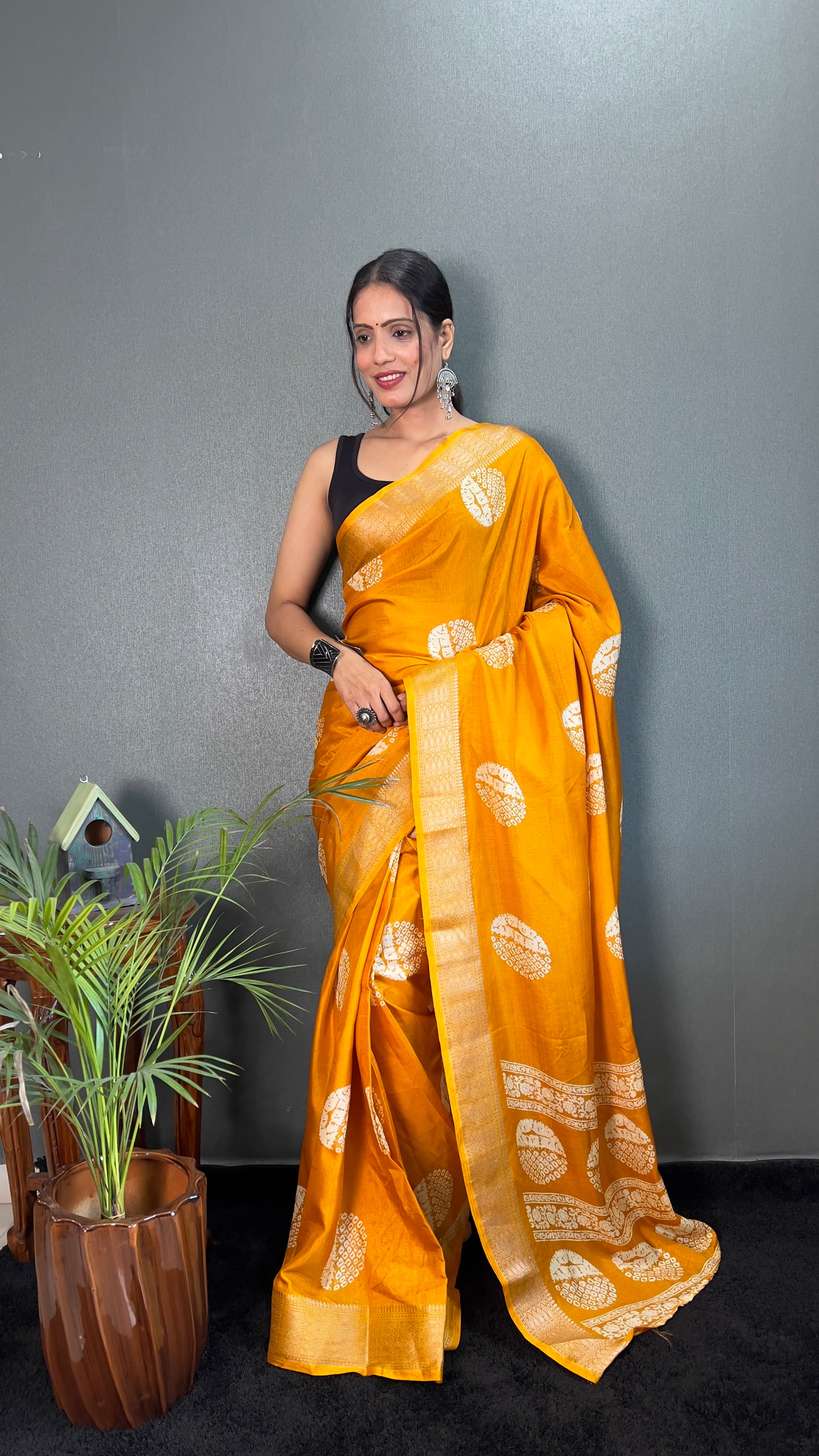 Gola Cotton One Minute Ready To Wear Yellow Saree With Unstiched Blouse