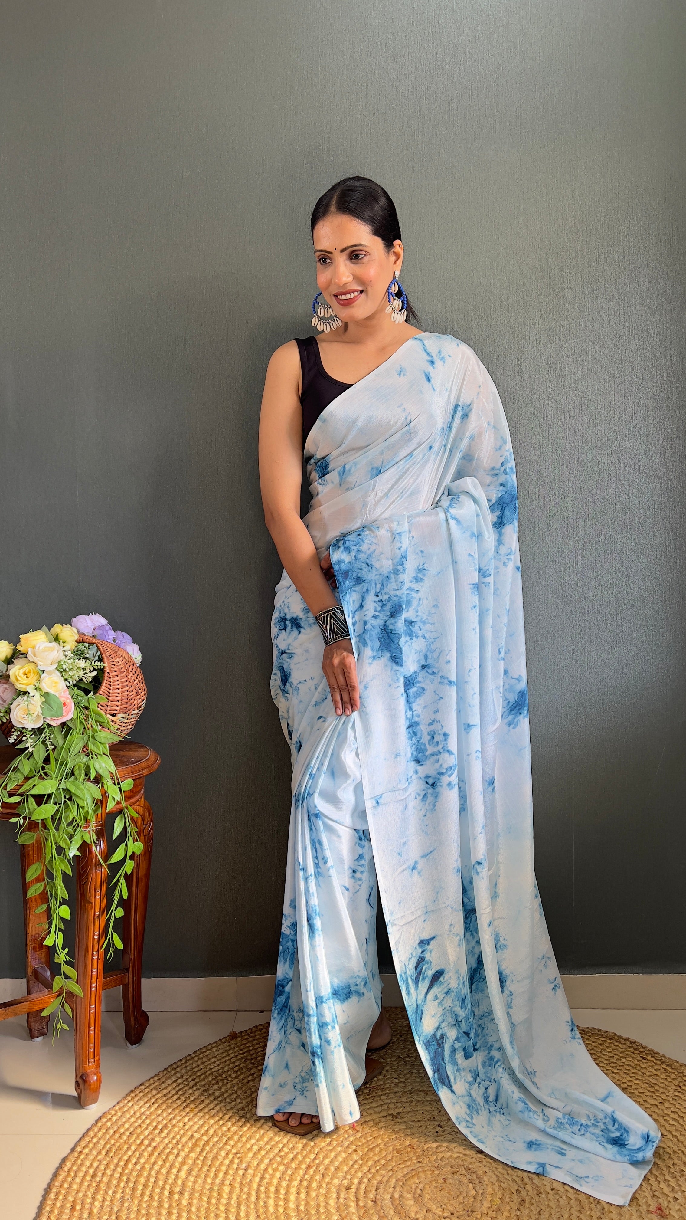 Kalar One Minute Ready To Wear Blue-White Saree With Unstiched Blouse