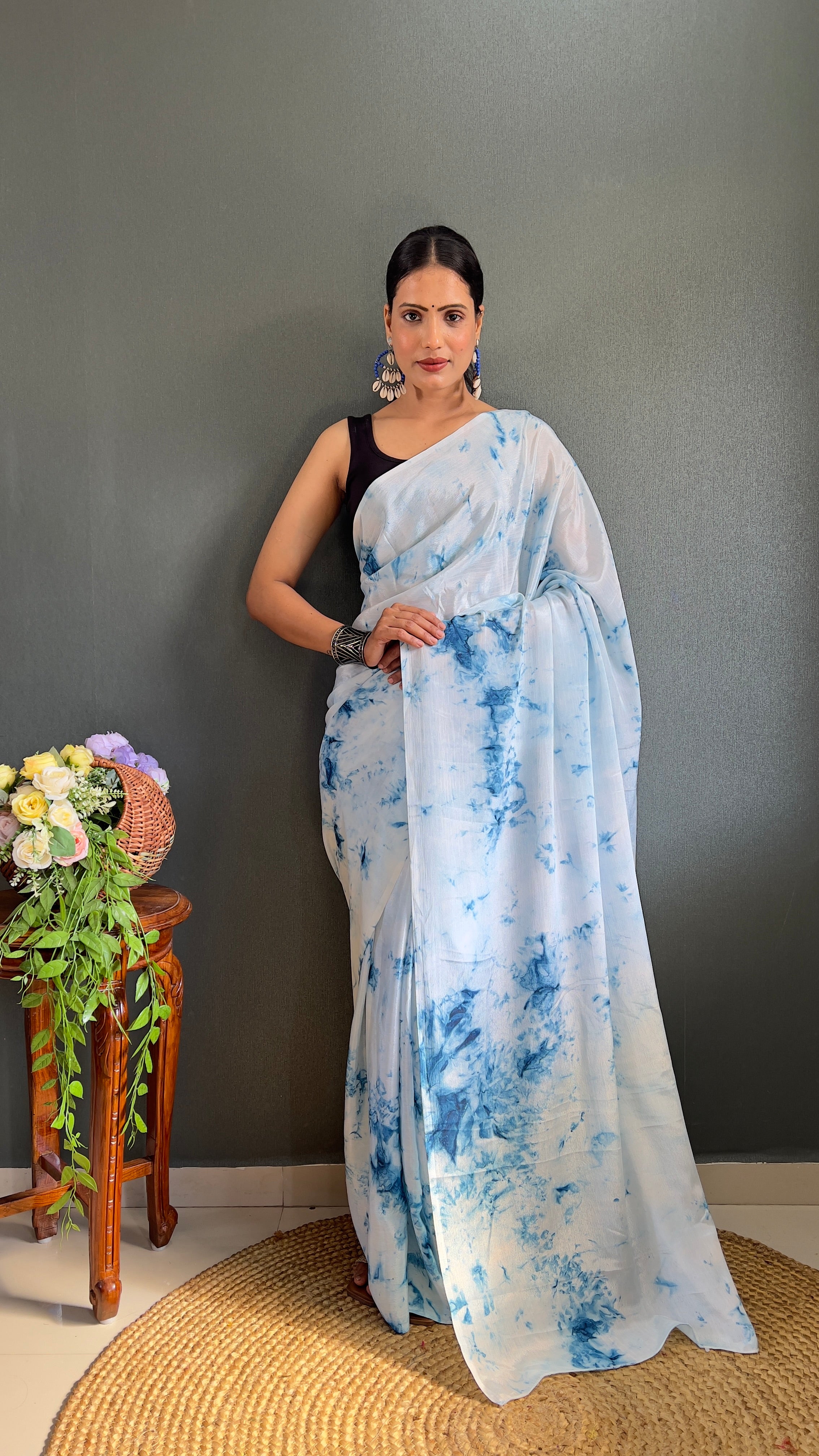 Kalar One Minute Ready To Wear Blue-White Saree With Unstiched Blouse