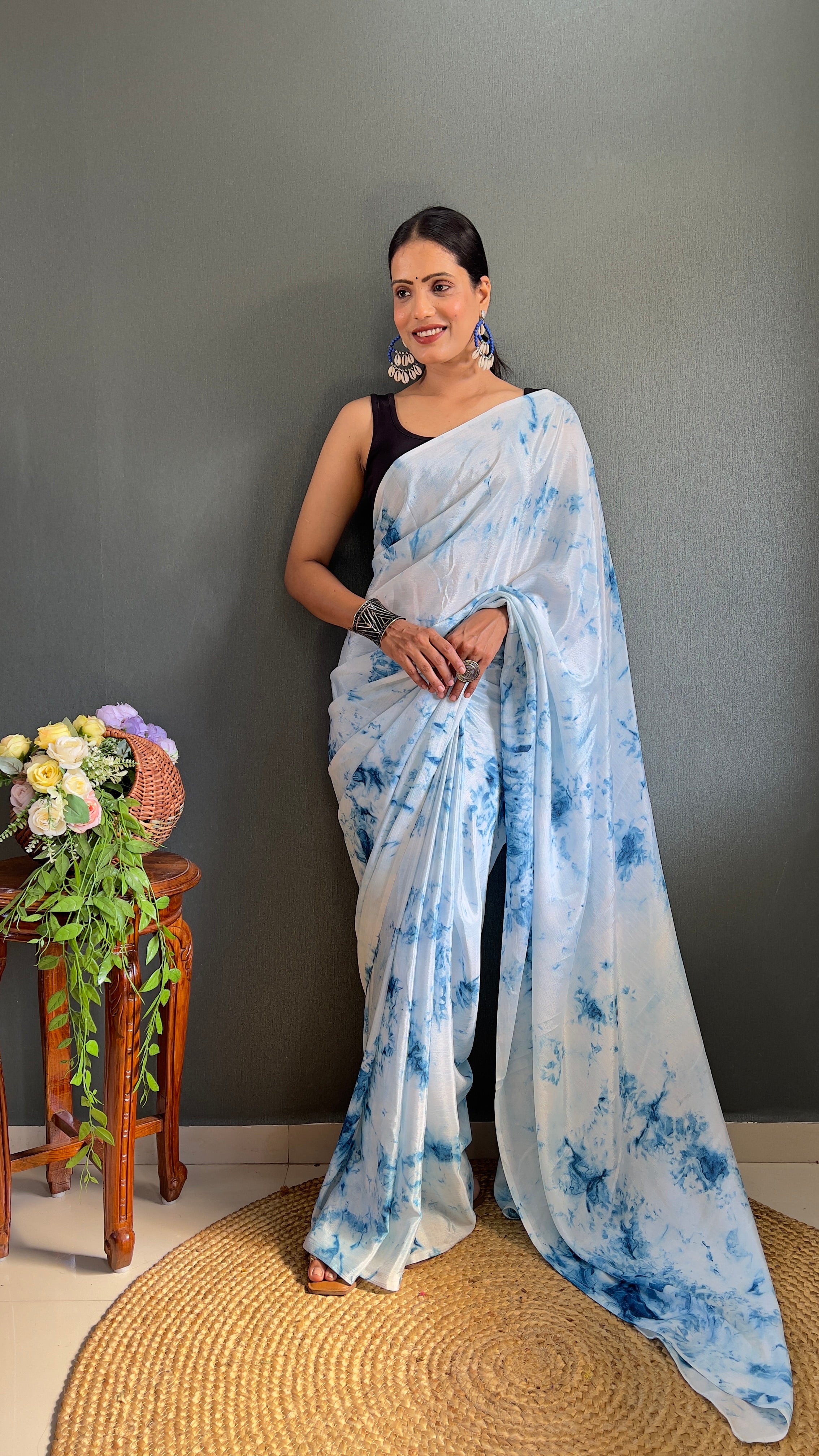 Kalar One Minute Ready To Wear Blue-White Saree With Unstiched Blouse
