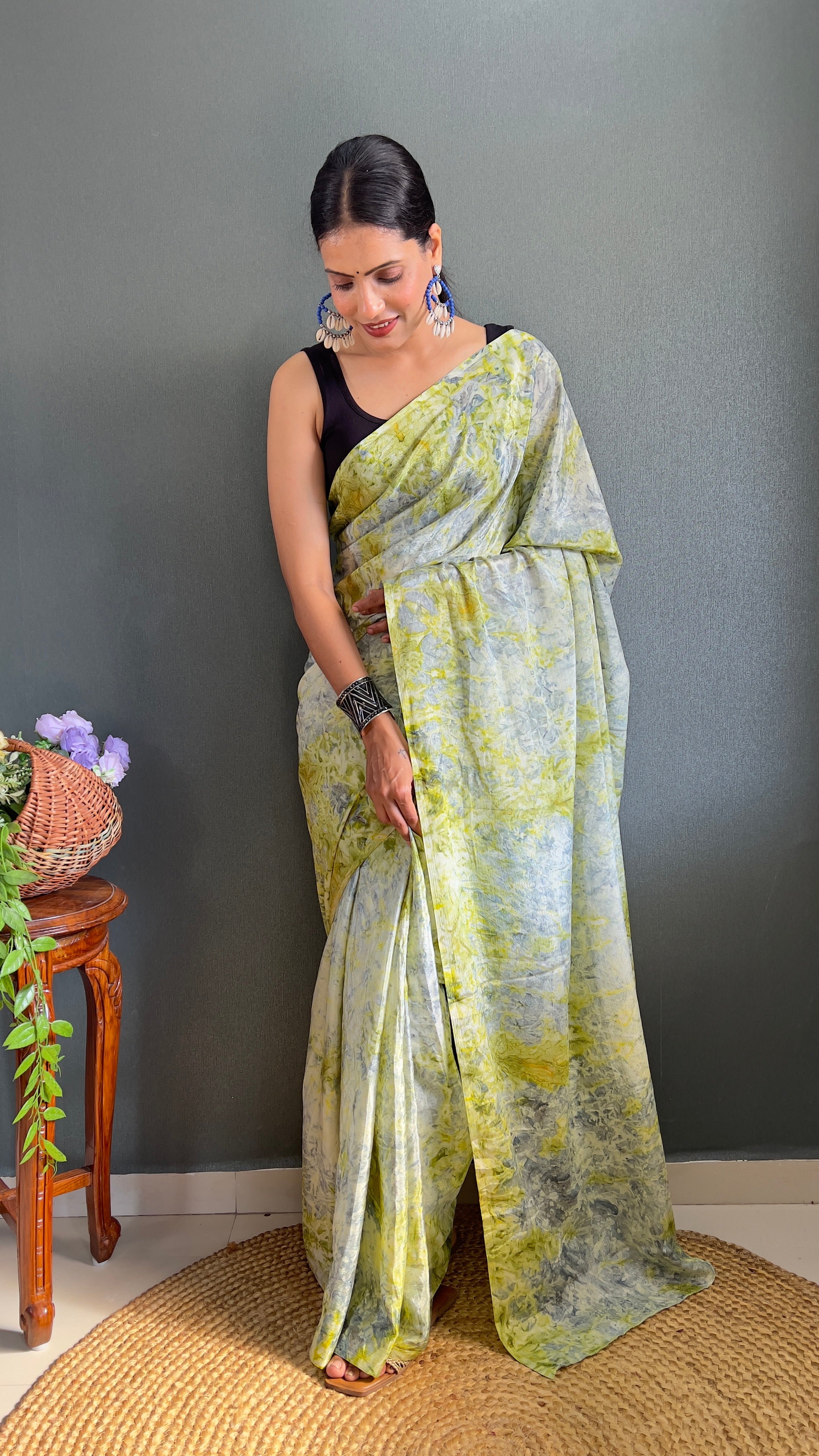 Kalar One Minute Ready To Wear Green-Grey Saree With Unstiched Blouse