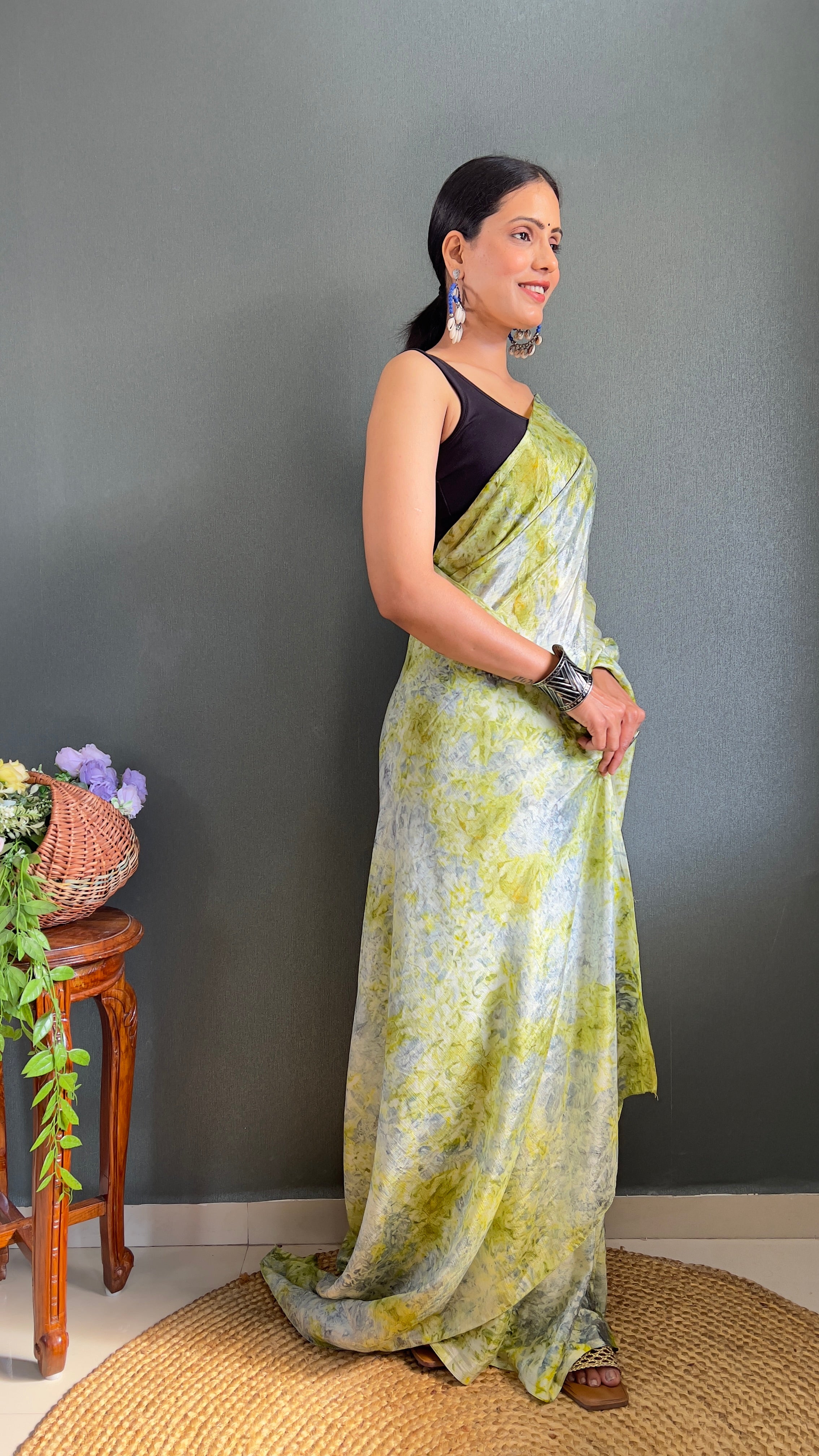 Kalar One Minute Ready To Wear Green-Grey Saree With Unstiched Blouse