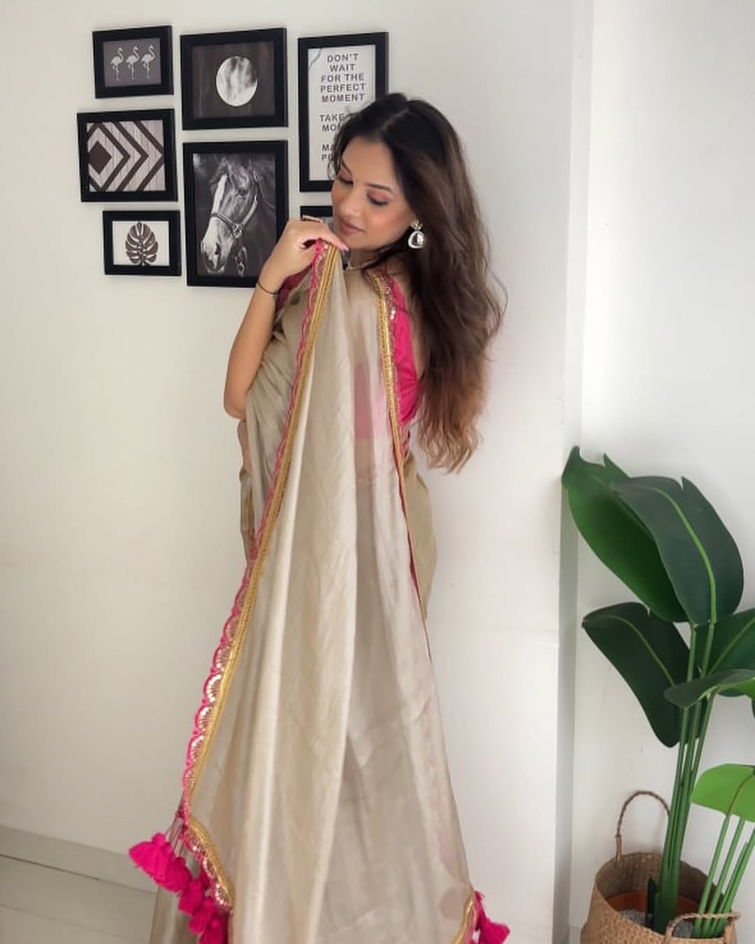 New Beautiful pure Erode silk saree exquisitely adorned with delicate pink embroidery lace border Saree with unstitch Blouse