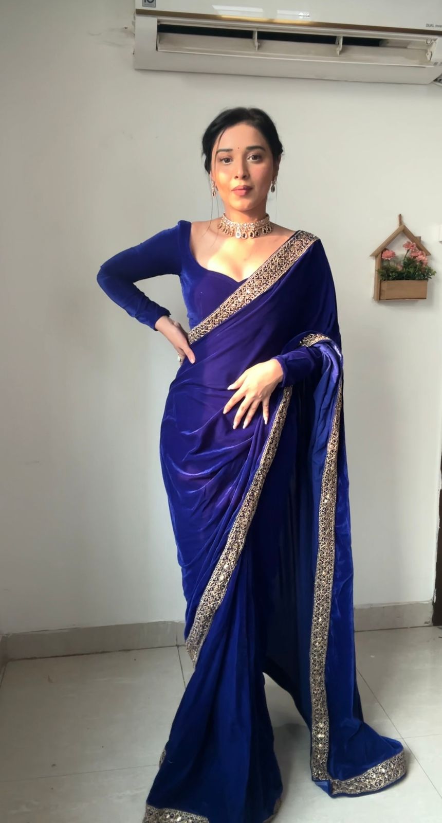 One Minute Ready To Royal Blue Elegance Pure Soft Velvet Silk Saree