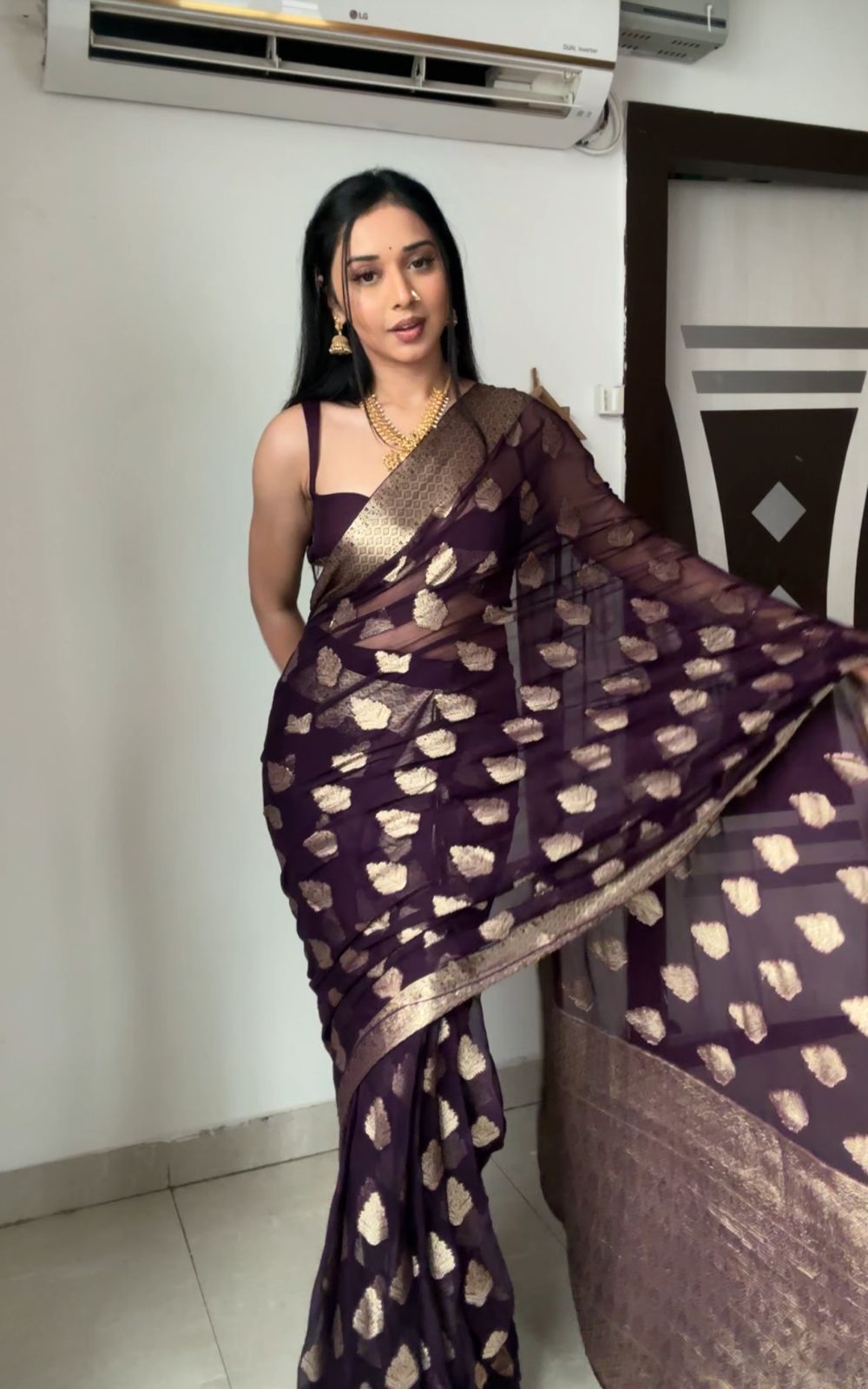 One Minute Ready To  Royal Violet&nbsp Pure Soft Georgette Silk Saree