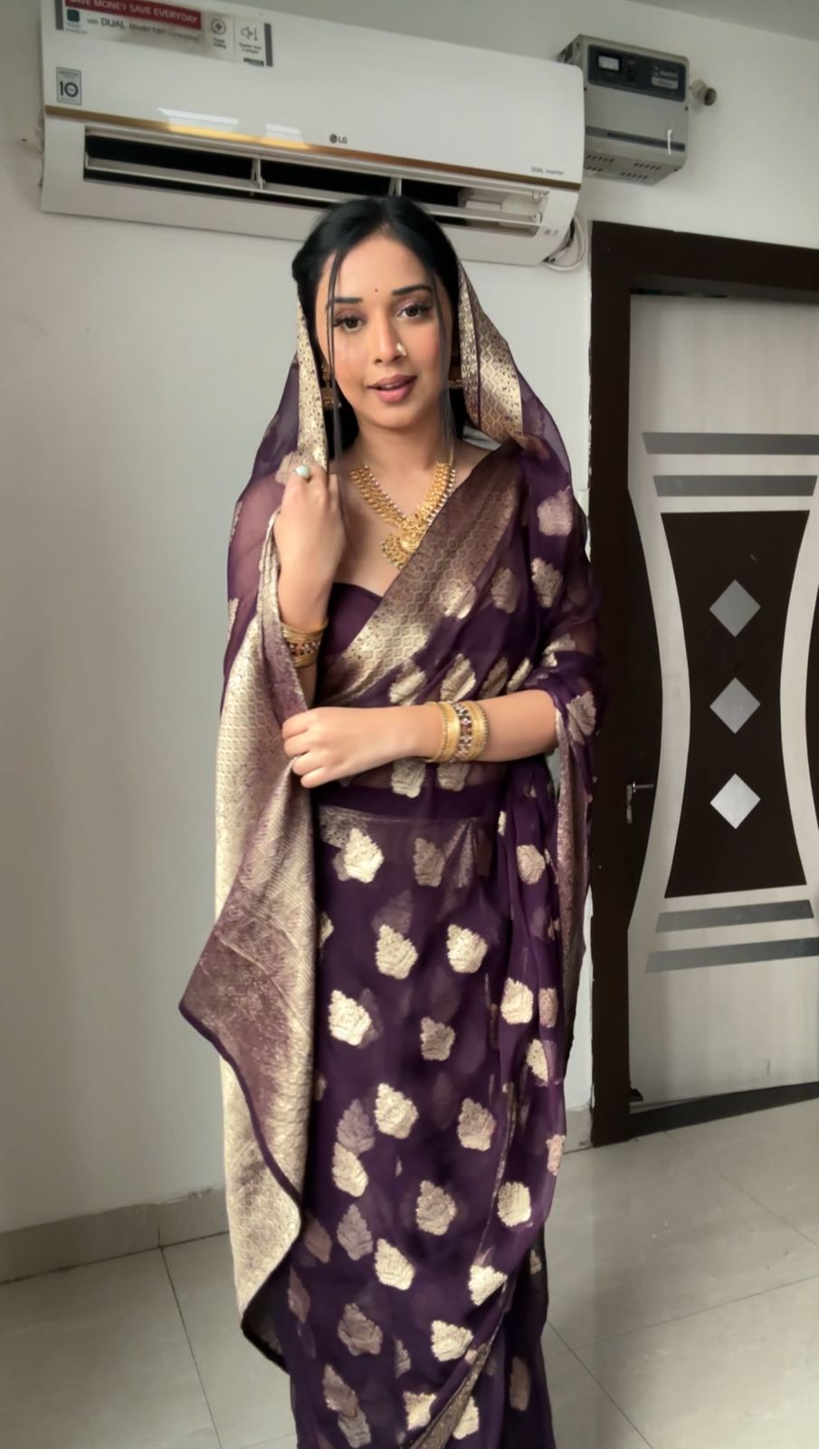 One Minute Ready To  Royal Violet&nbsp Pure Soft Georgette Silk Saree