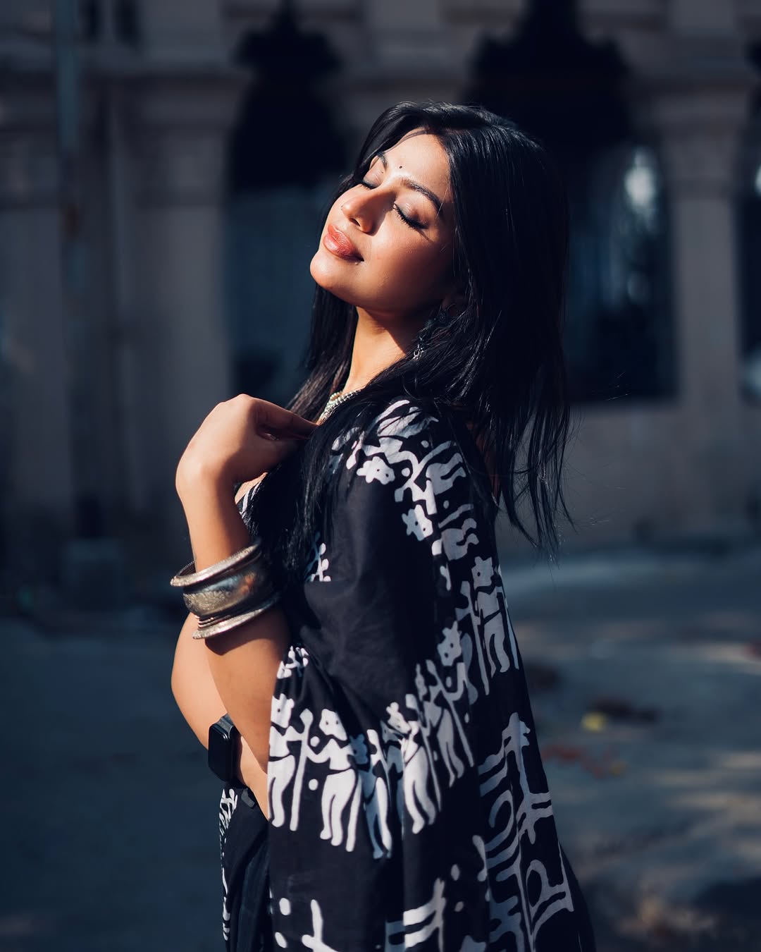 New One Minute Ready To Wear Black Pure Soft Linen Silk Saree With White Unstiched Blouse Piece