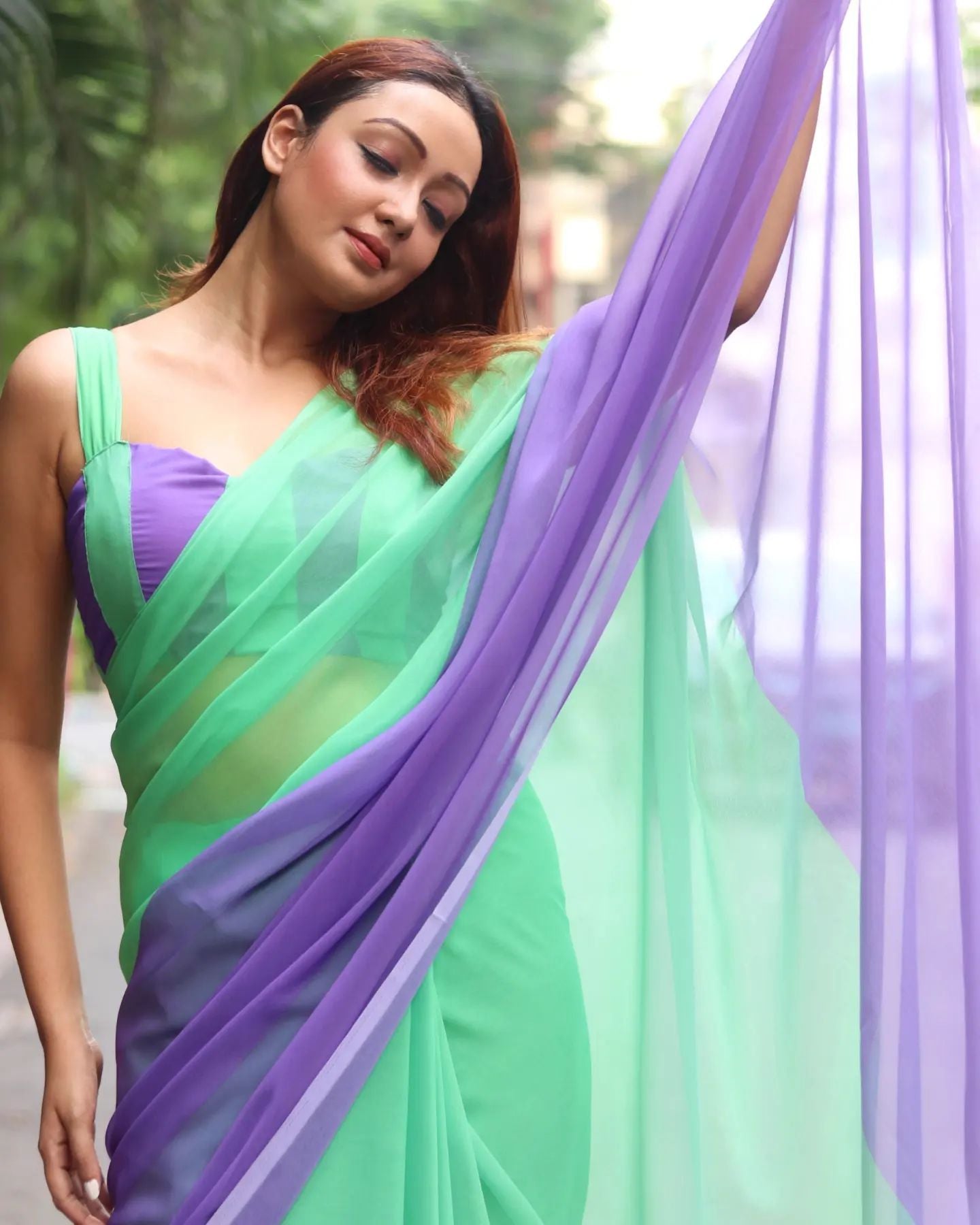 Fancy Alia Bhatt Fam Gorgeous Puragreen Georgette Saree Divashree